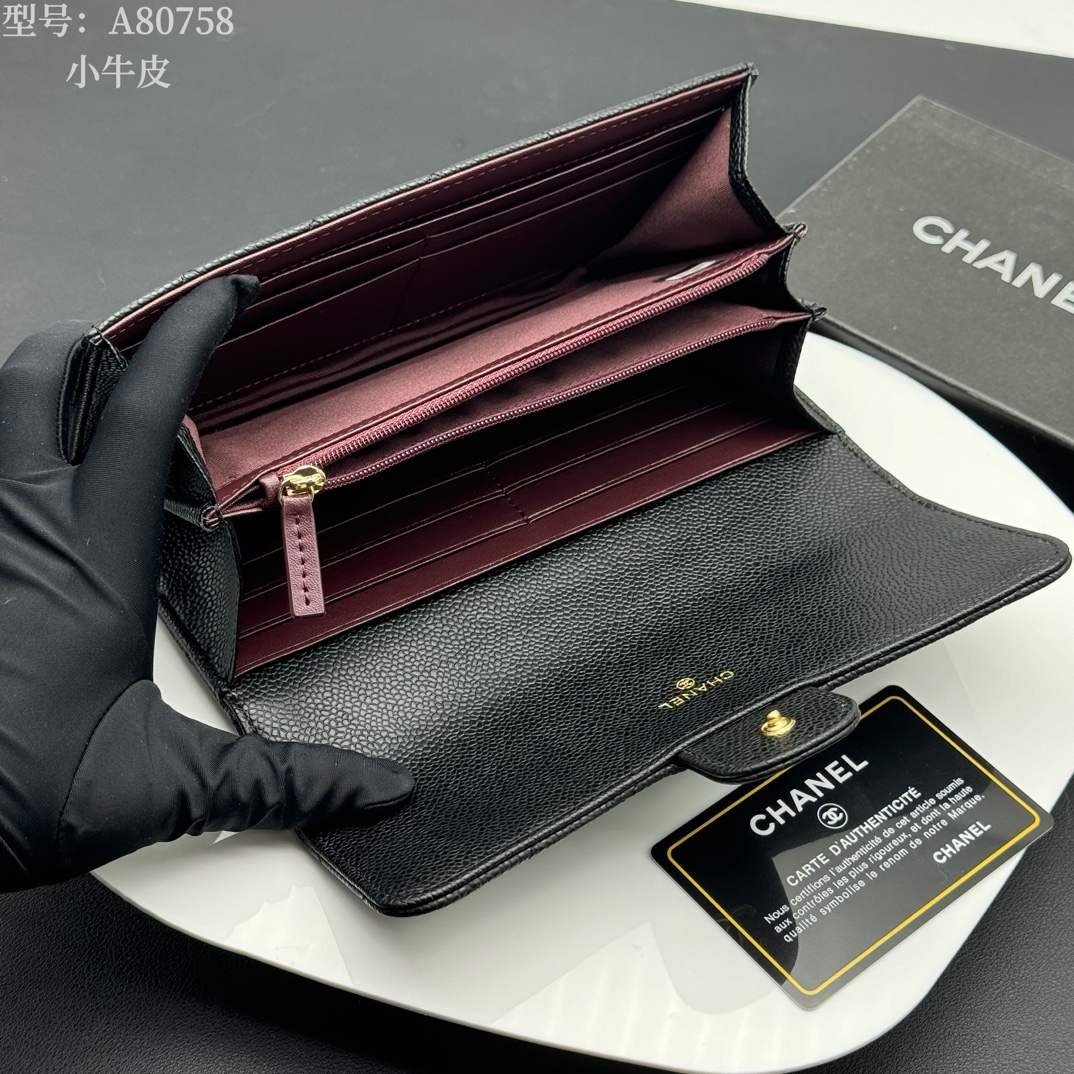 CHANEL 魚子酱レザー二折財布 高品質デザイン