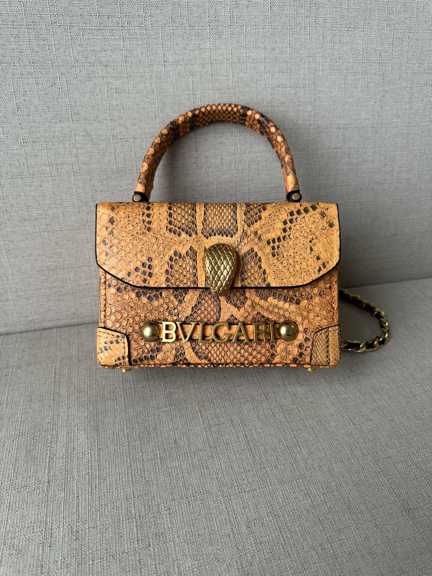 Python skin! alexanderwang Alexander Wang and Bulgari collaboration model! 100% authentic! 100% imported animal skin! The latest box bags, handba