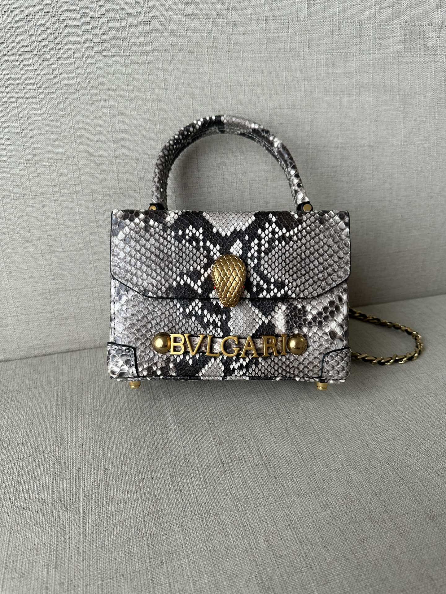 Python skin! alexanderwang Alexander Wang and Bulgari collaboration model! 100% authentic! 100% imported animal skin! The latest box bags, handba