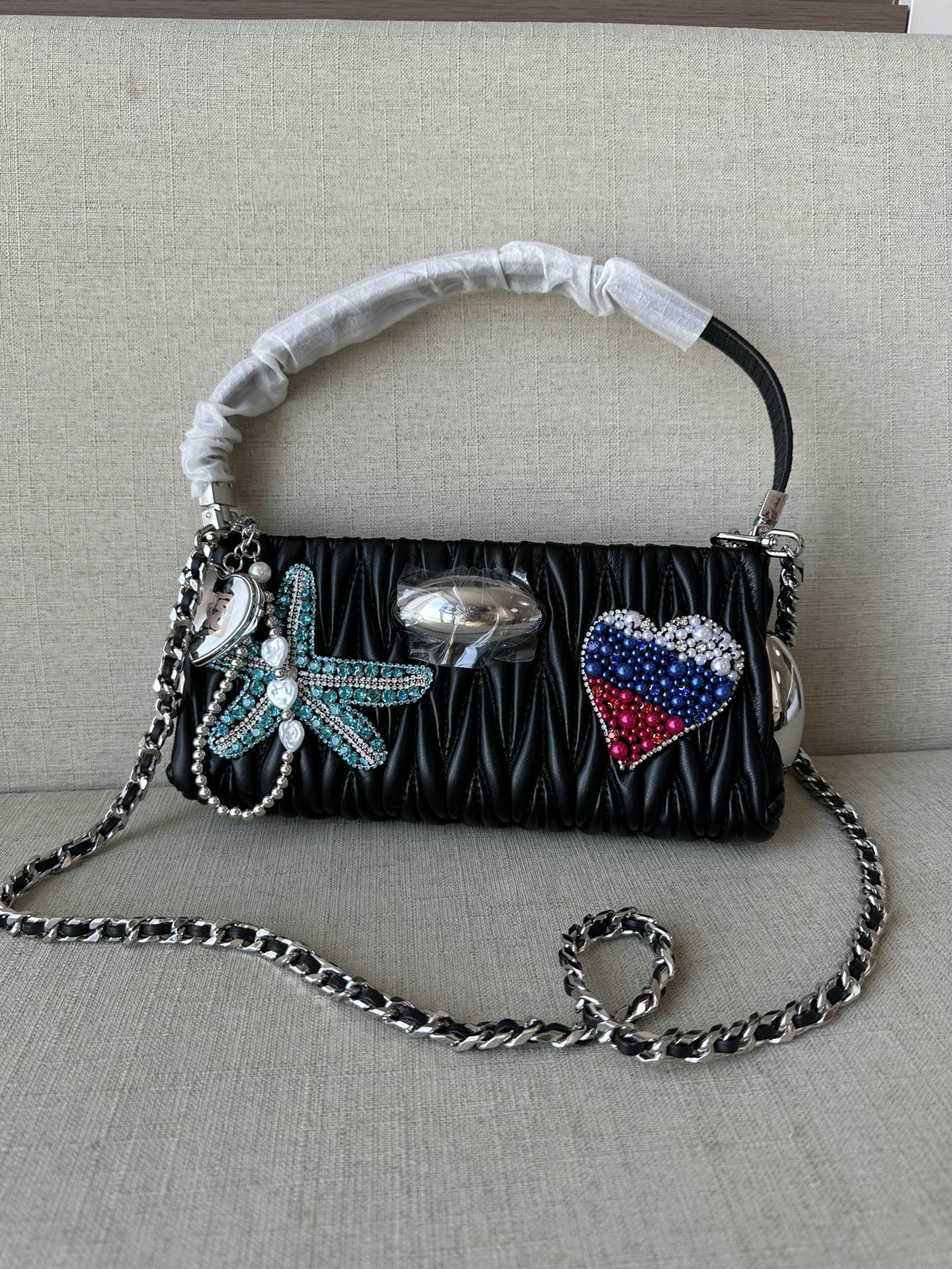 Bulgari 25 rare matching editions are available for the first time at the counter alexanderwang Alexander Wang! 100% authentic! The latest handba