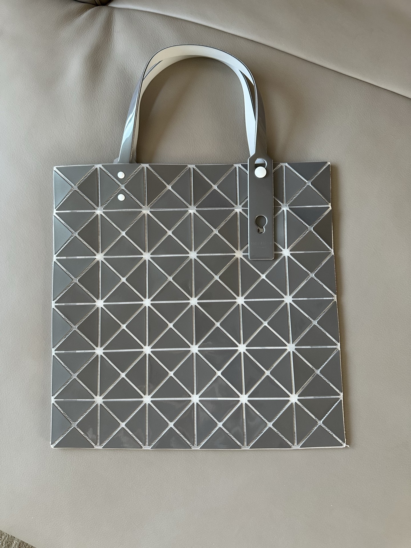 Сумка Issey Miyake графитовая серая