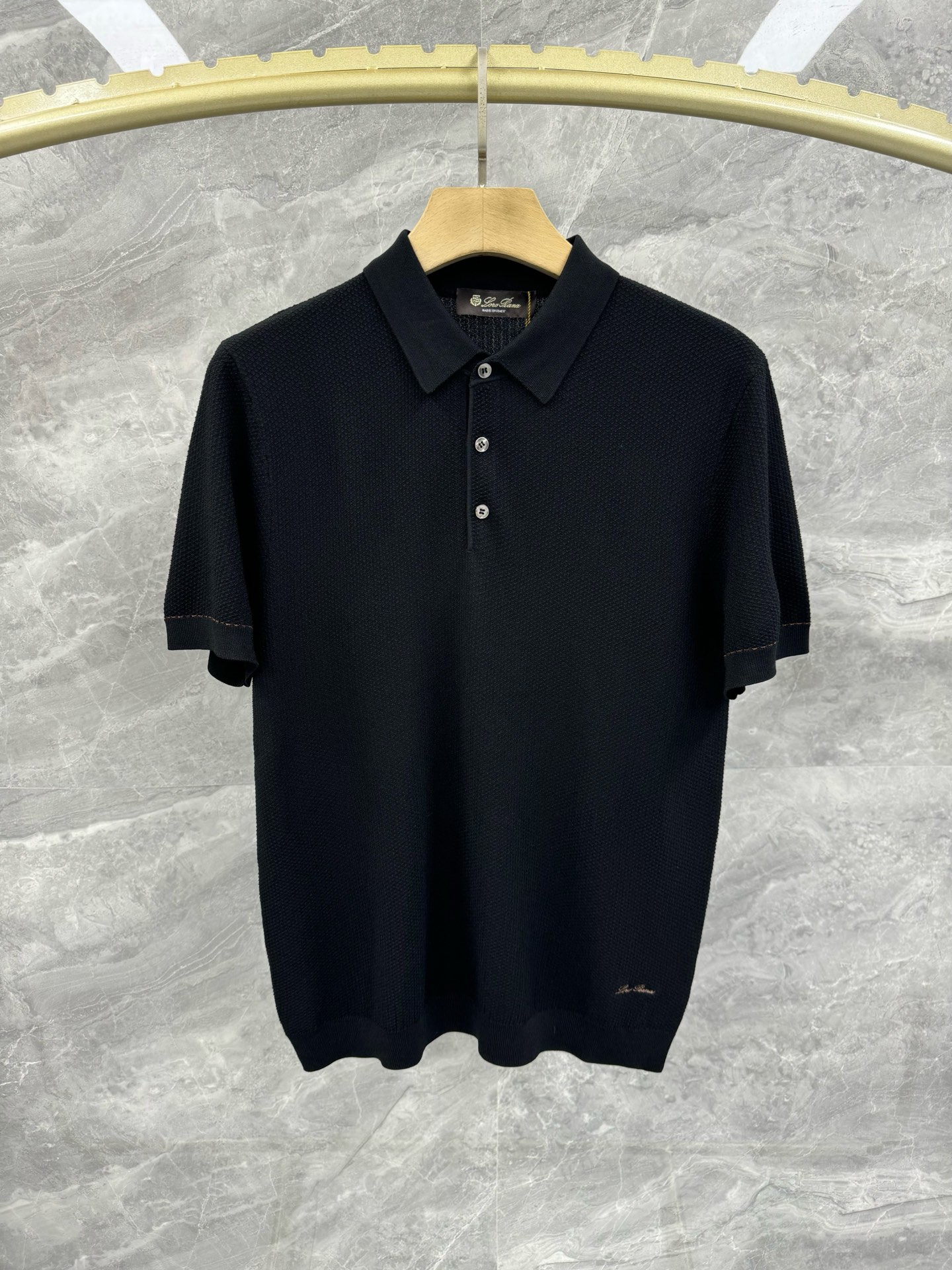 Luxurious Italian LP Brand: Loro Piana Quality Clothing with Elegant Style and Comfort - 图片 3