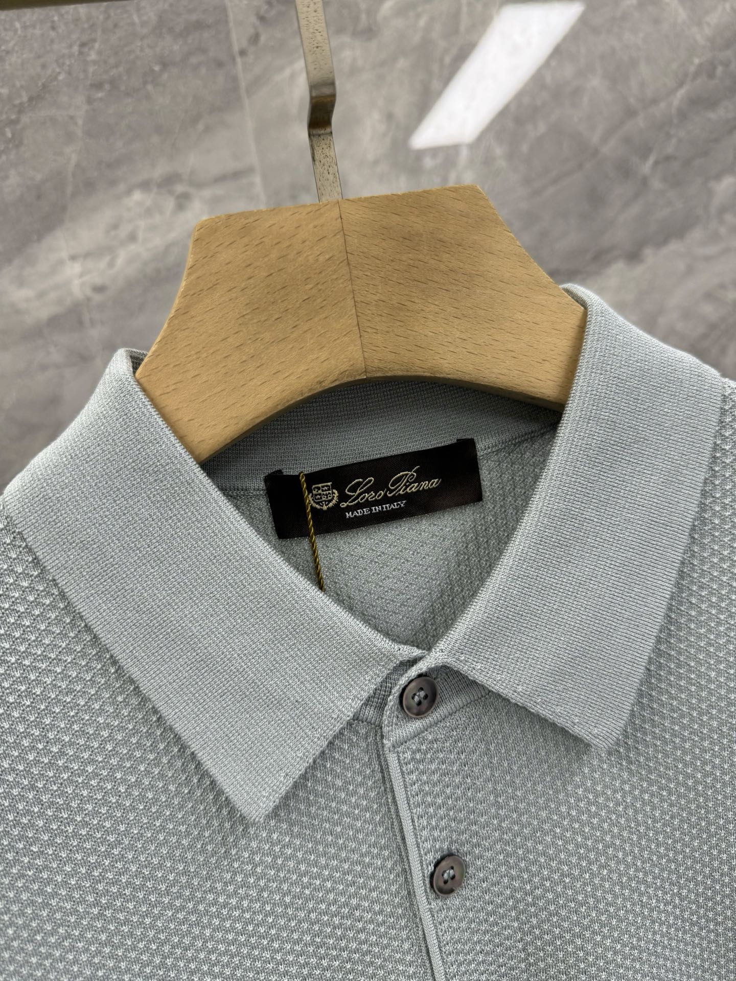 Luxurious Italian LP Brand: Loro Piana Quality Clothing with Elegant Style and Comfort - 图片 8