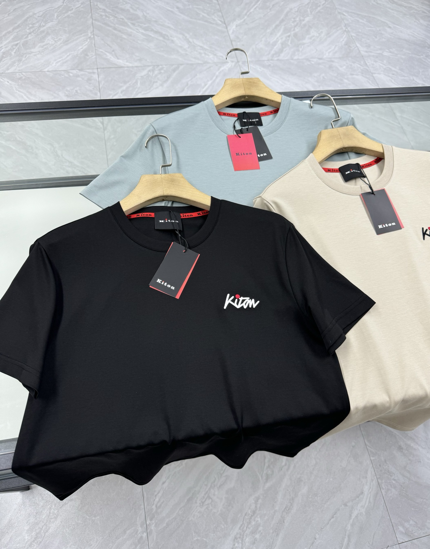 NO:454162,Kiton Art Letter Logo Gentle Free T-shirt., tees, t-shirt,alexander wang19860909Kiton艺术字母标识轻柔免烫T恤.,,tees，t-shirt,alexander wang,Men's clothing