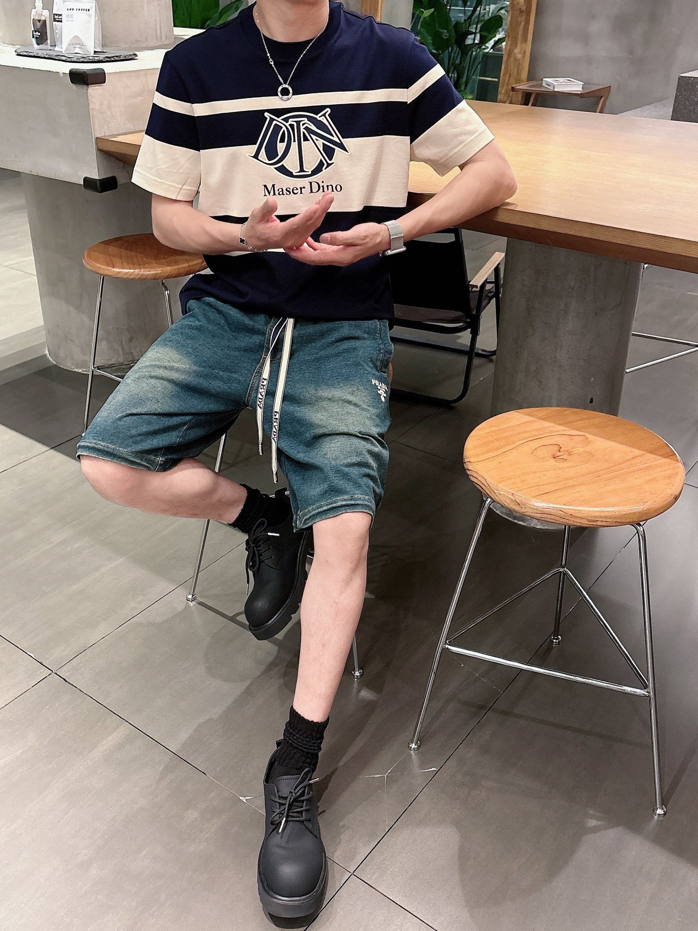   普家🔥🔥春夏新款水洗软牛仔短裤，男士超弹石墨烯面料五分牛仔裤。洋行顶尖订单系列，一款绝对重工的顶级单