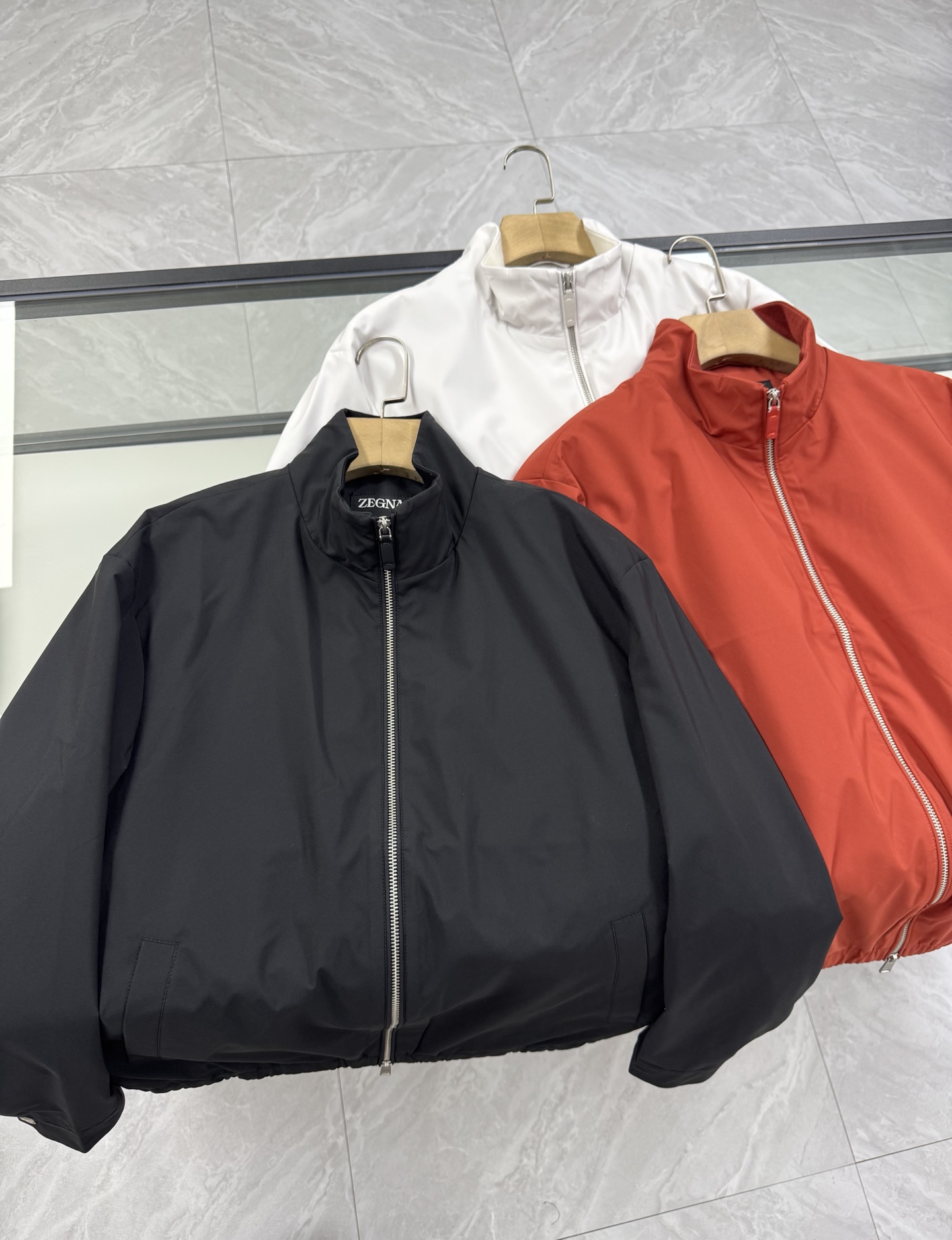 P864 ZZ CITY LEISURE IS A VERY SIMPLE JACKET