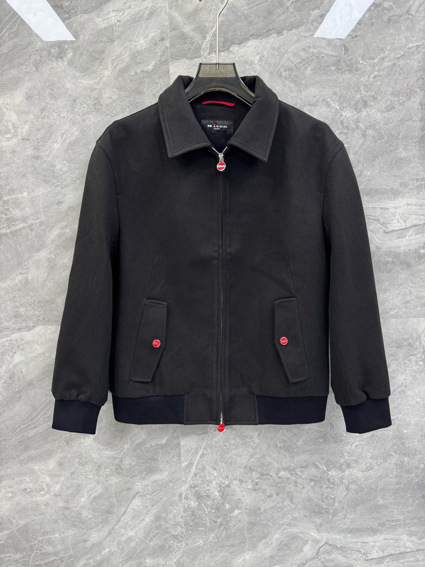 Luxurious Kiton Autumn/Winter Business Jackets for Elite Men: Italian Craftsmanship at Its Finest - 图片 3