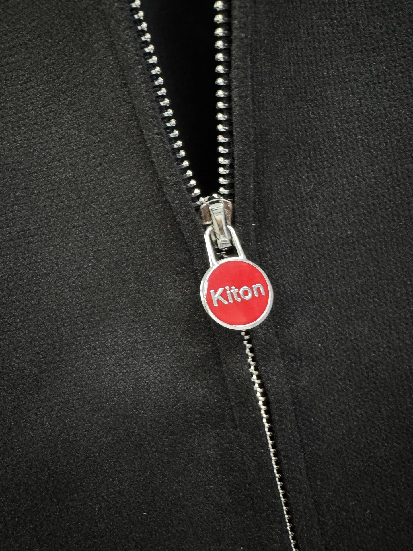 Luxurious Kiton Autumn/Winter Business Jackets for Elite Men: Italian Craftsmanship at Its Finest - 图片 7