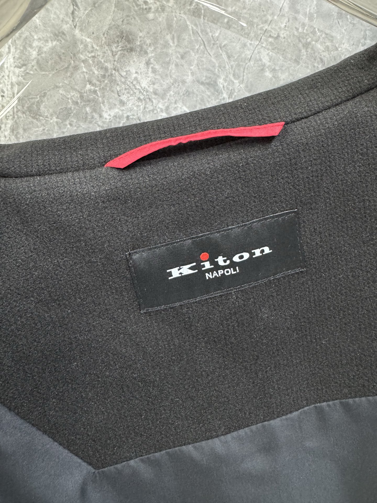Luxurious Kiton Autumn/Winter Business Jackets for Elite Men: Italian Craftsmanship at Its Finest - 图片 9