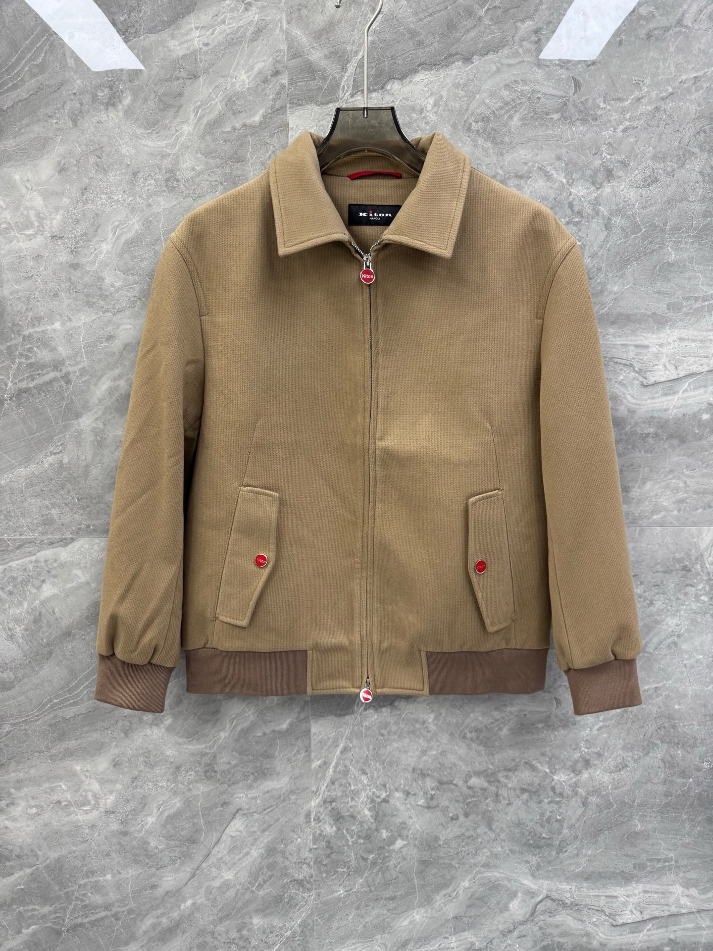 Luxurious Kiton Autumn/Winter Business Jackets for Elite Men: Italian Craftsmanship at Its Finest - 图片 2