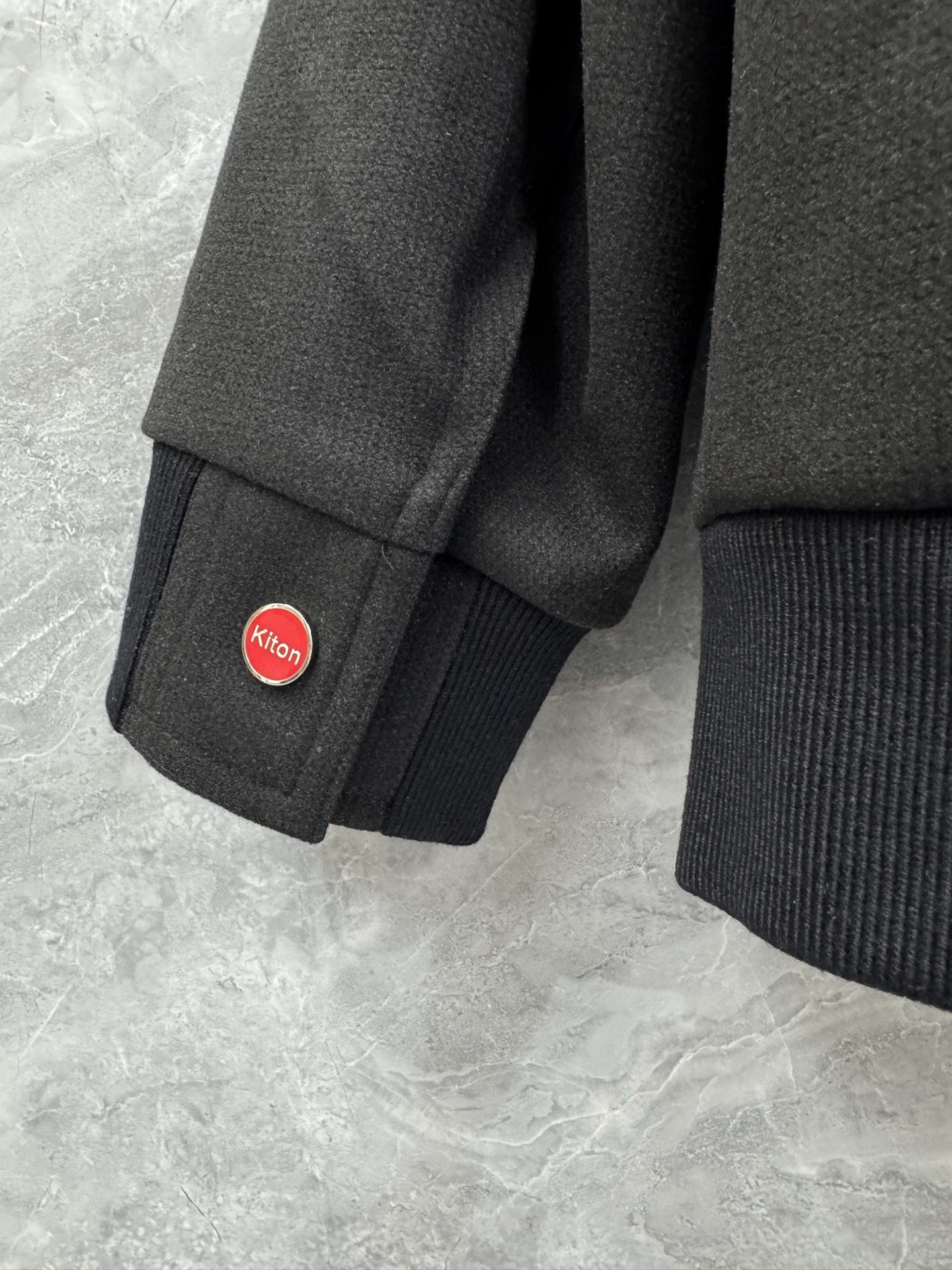 Luxurious Kiton Autumn/Winter Business Jackets for Elite Men: Italian Craftsmanship at Its Finest - 图片 8