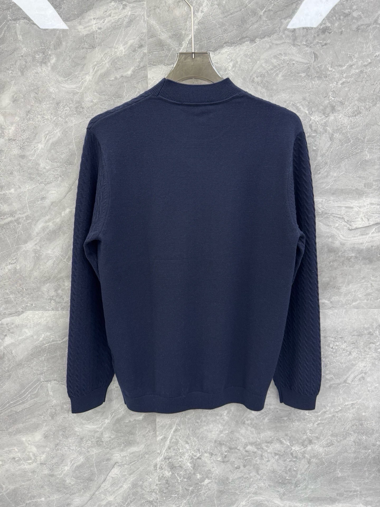 25秋冬新款BC绞花羊毛针织衫，男士极简无修饰休闲都市毛衣。顶级内销渠道分享，意大利顶级奢侈品牌Brun