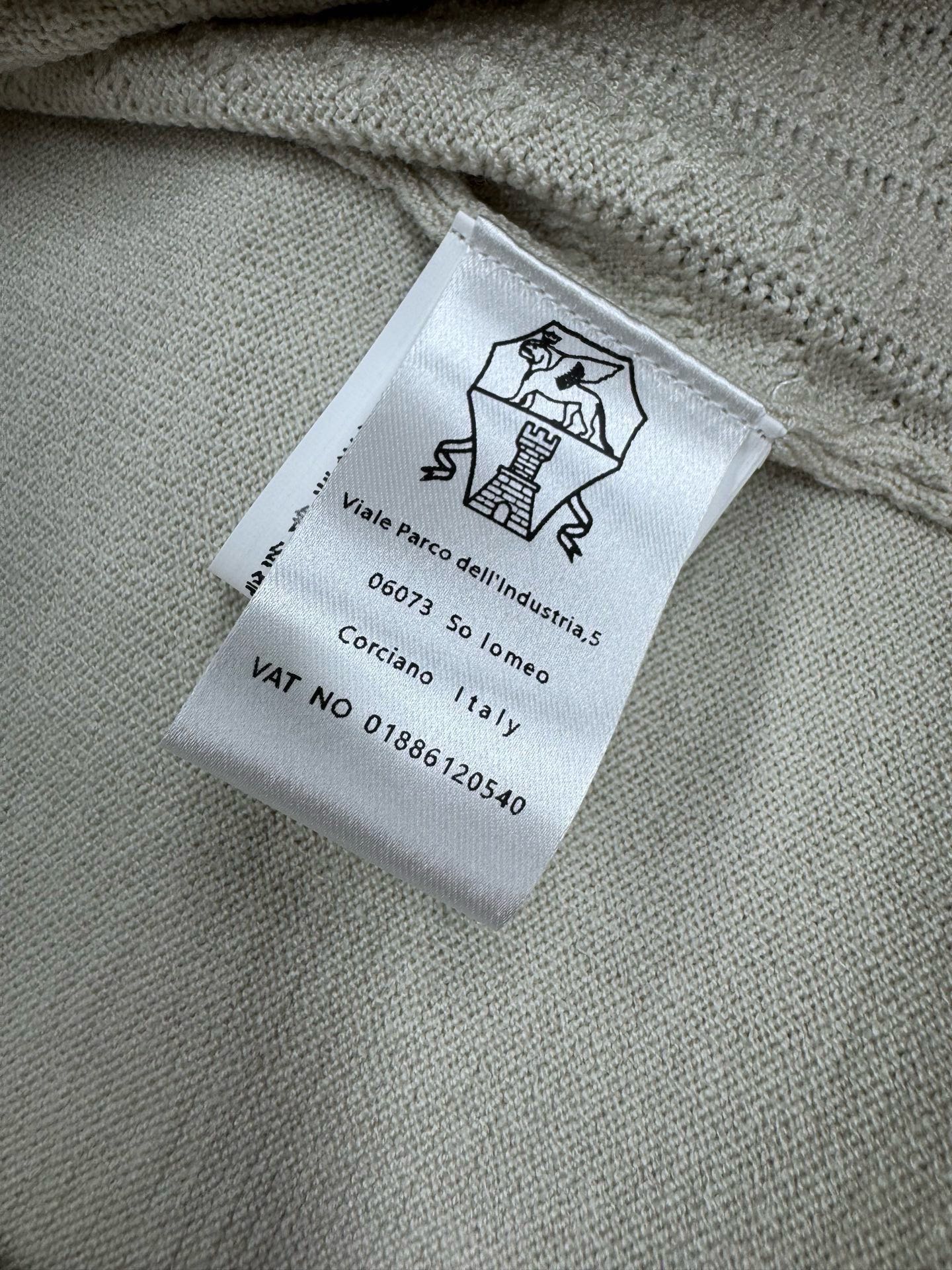 BC极简都市羊毛针织衫