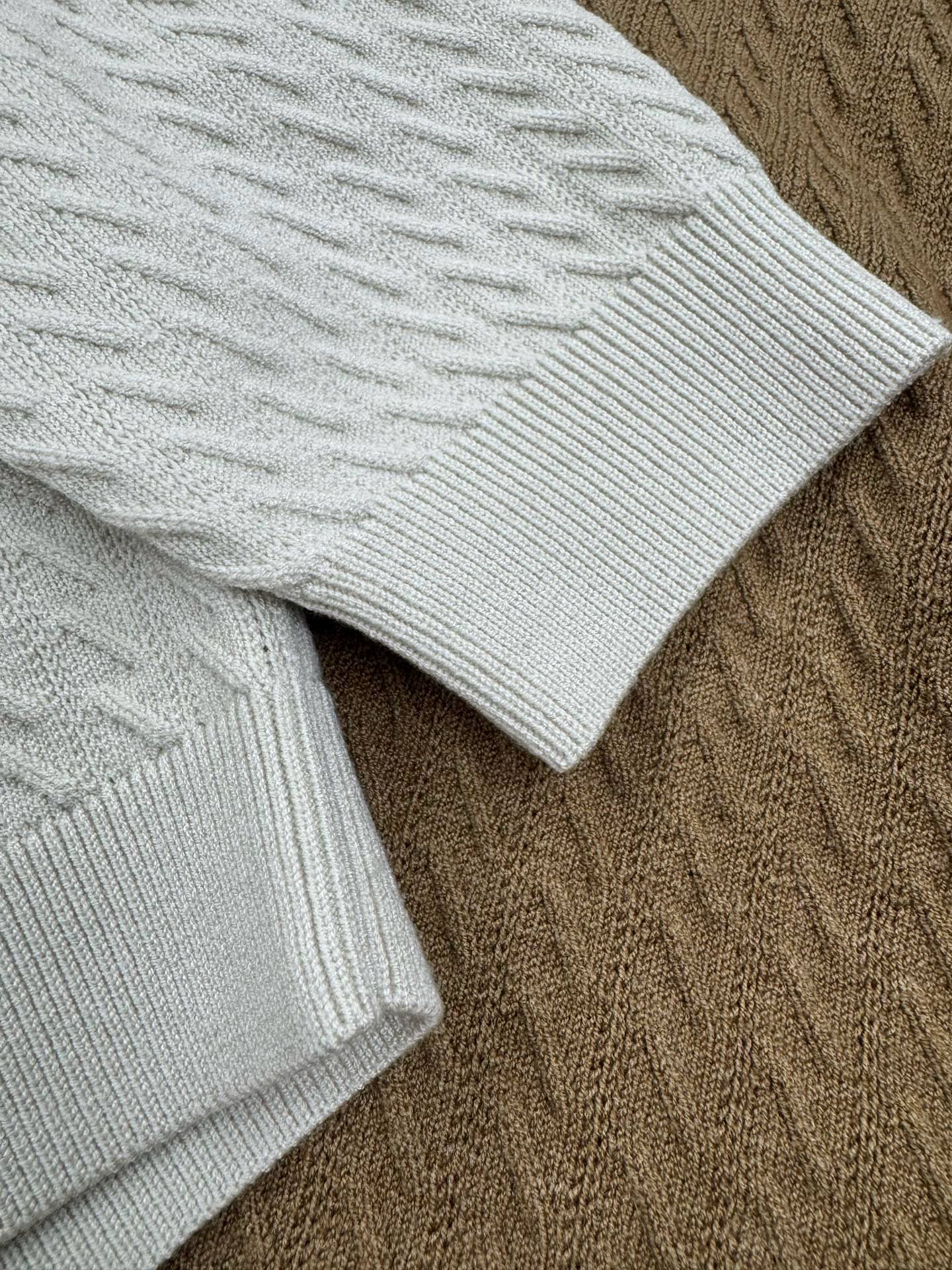 BC极简都市羊毛针织衫