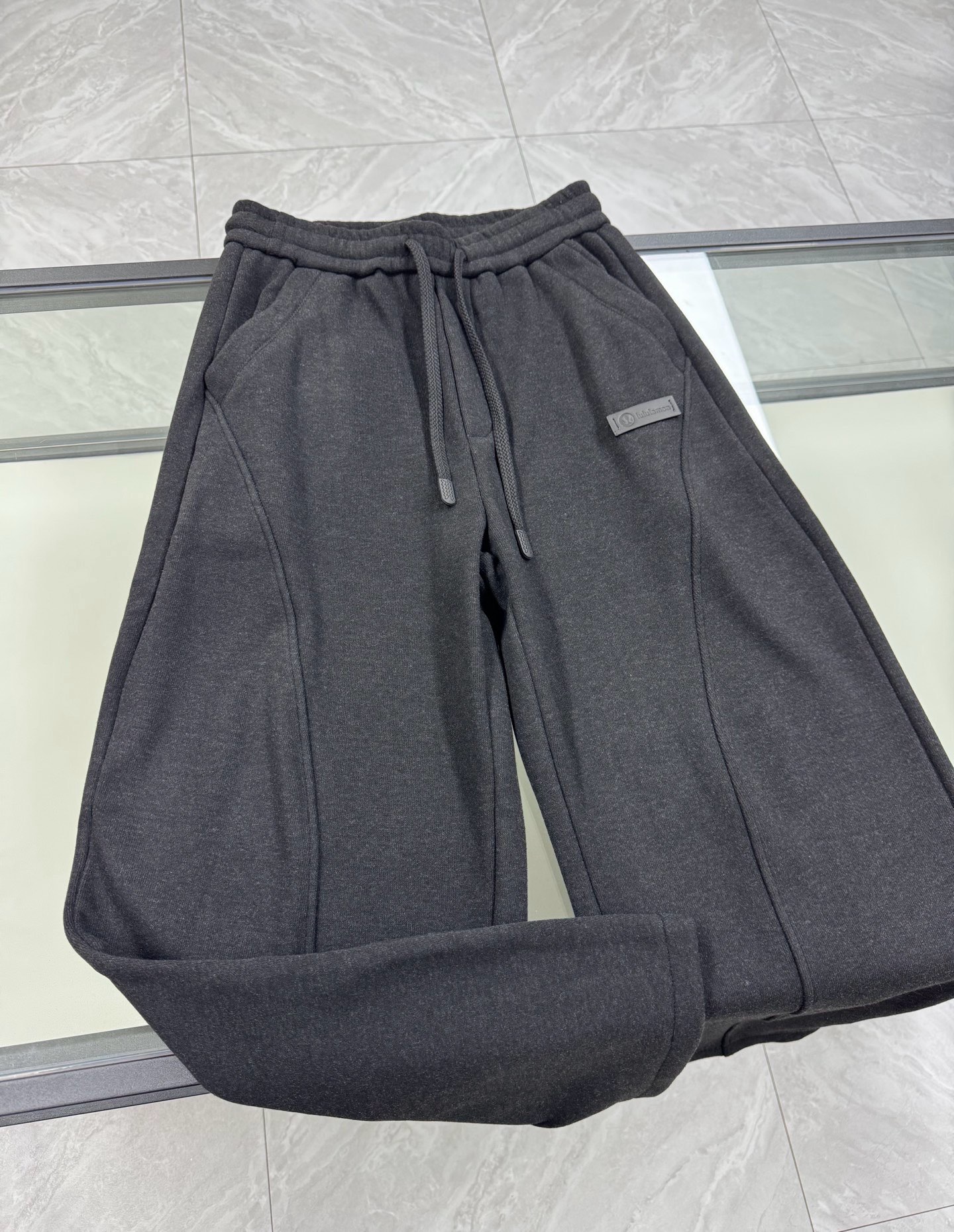 露露乐檬复古双面绒弯刀裤