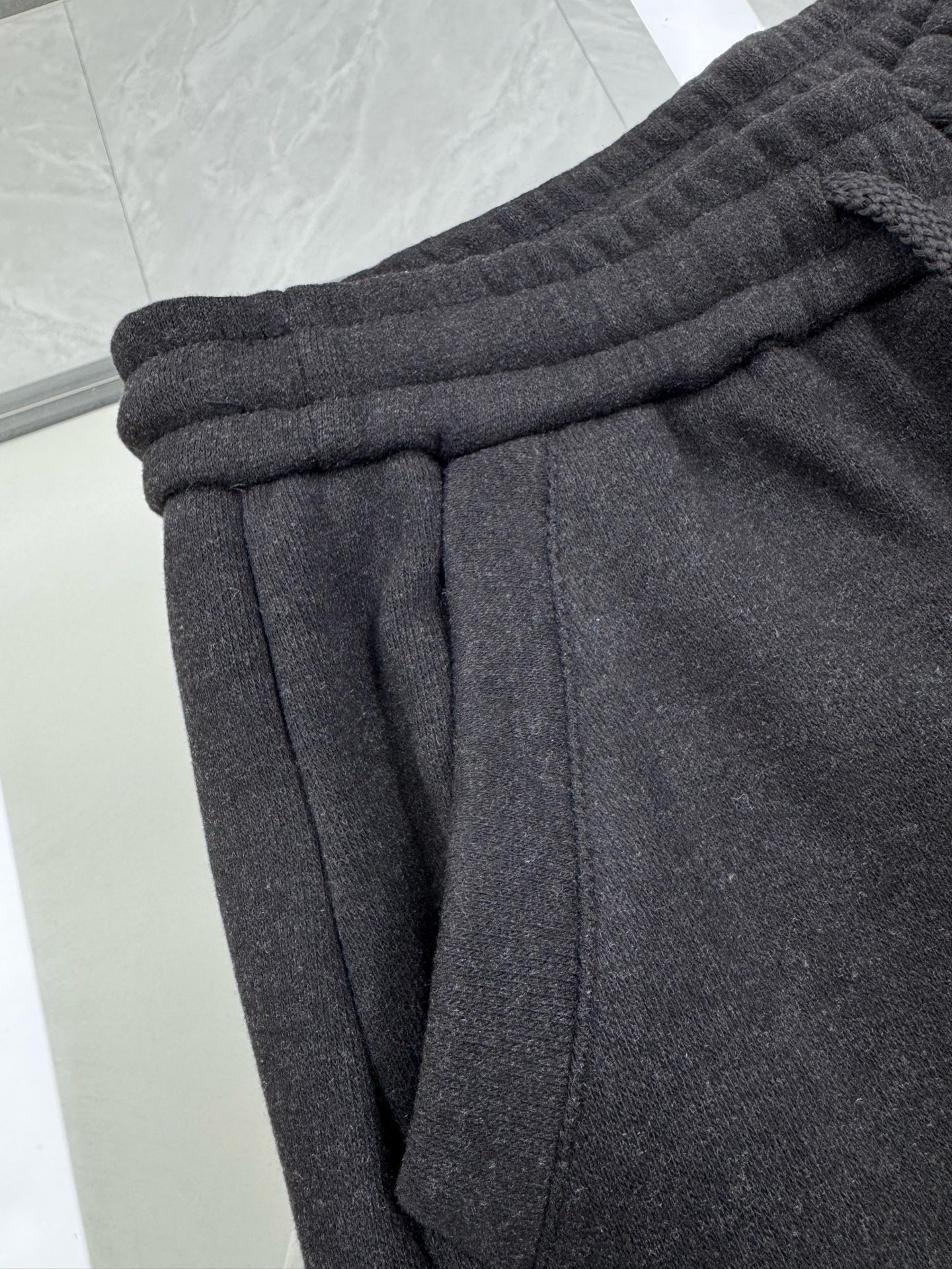 露露乐檬复古双面绒弯刀裤