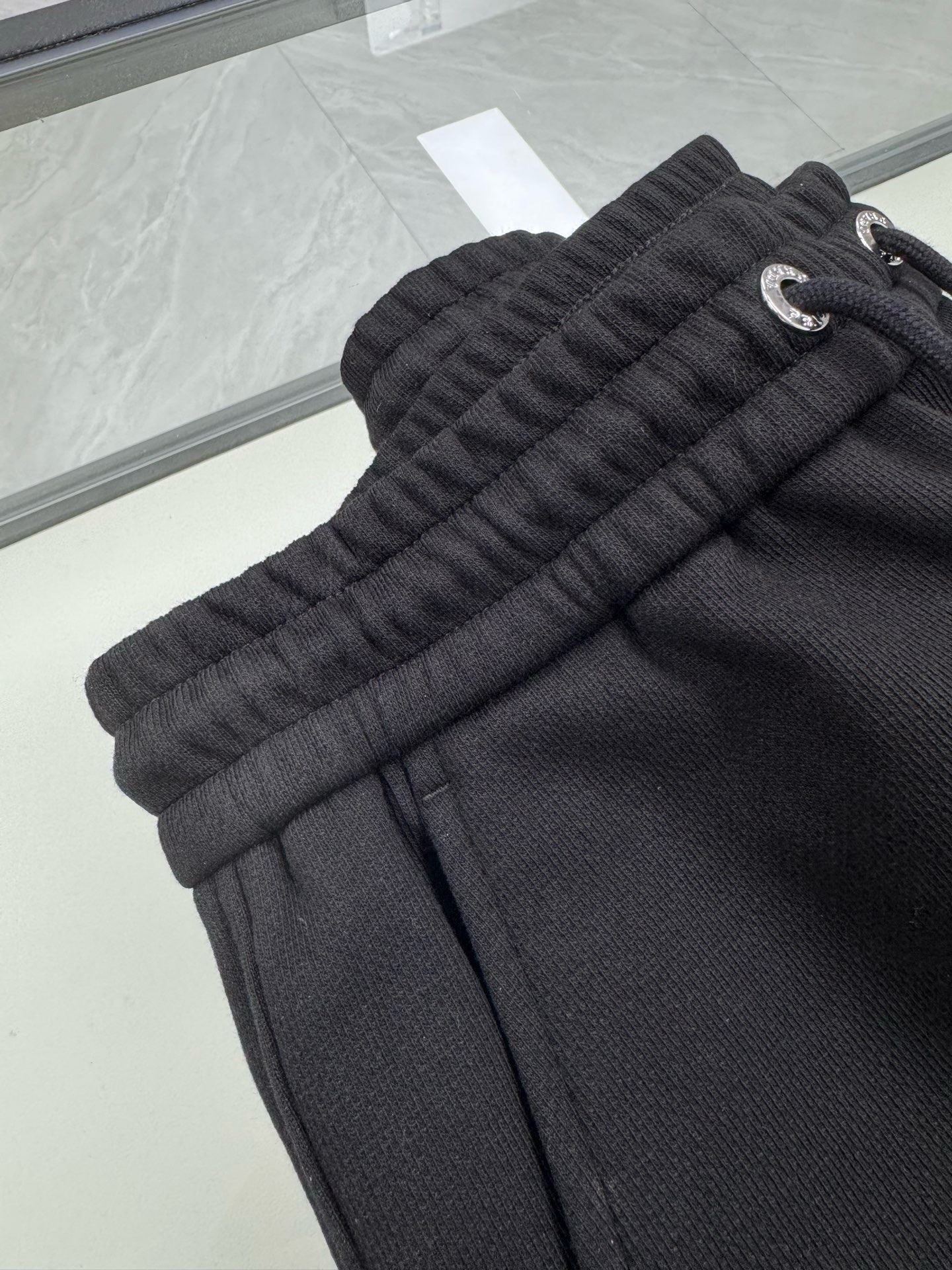 感受不一样的穿着体验来自高端羽绒纱线的绒软呵护