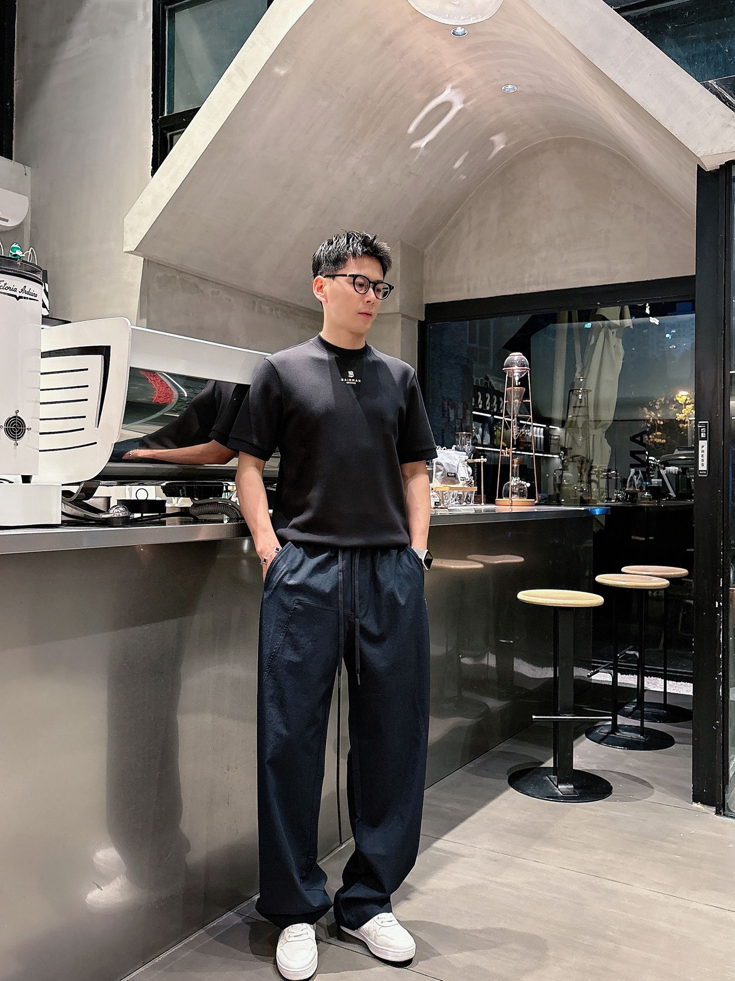 Lulu🔥🔥春夏新款梭织斜纹棉弯刀休闲裤，男士刺绣LOGO点缀弯刀高街长裤。独家渠道，全定制梭织工艺斜纹