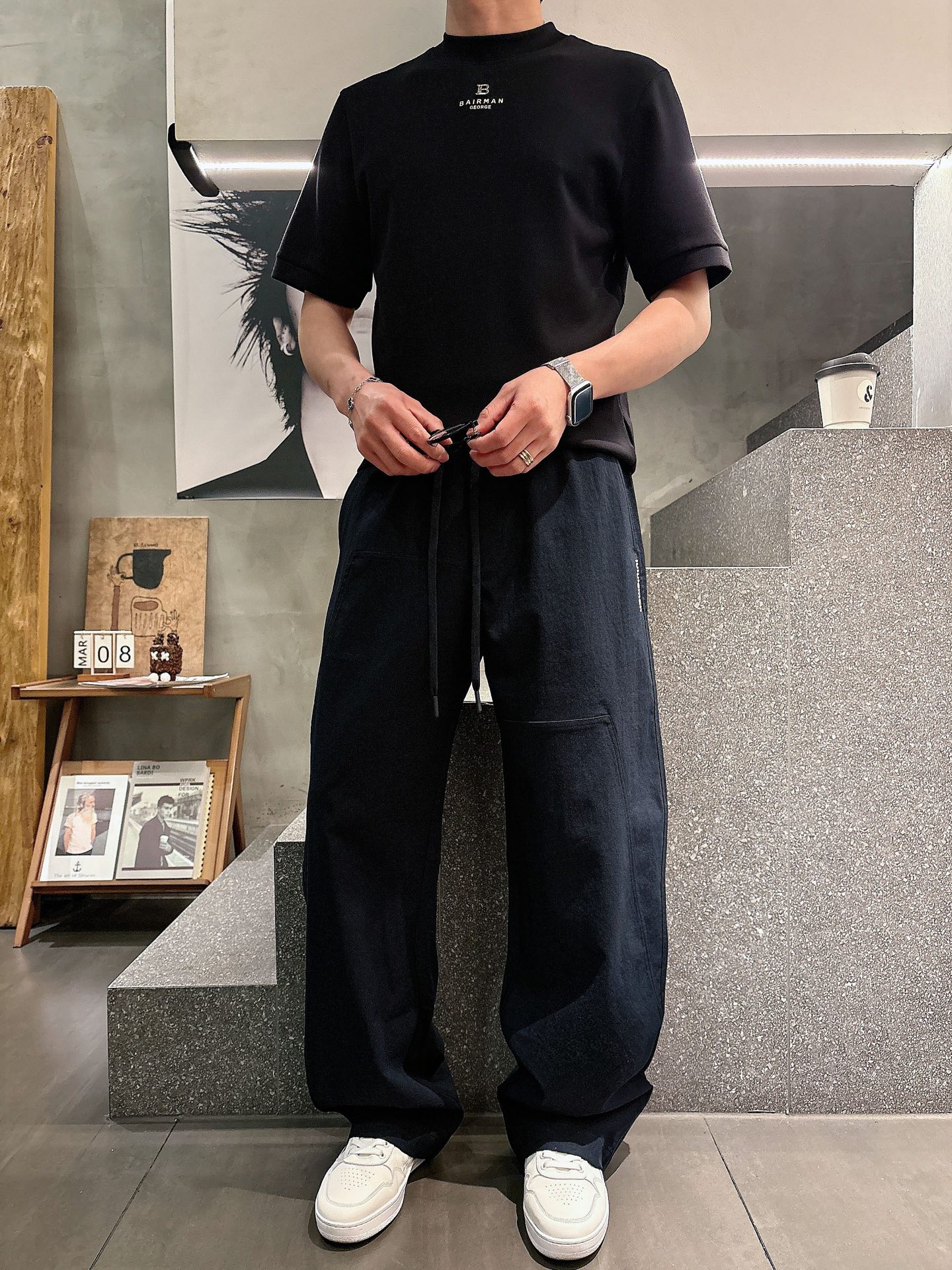 Lulu🔥🔥春夏新款梭织斜纹棉弯刀休闲裤，男士刺绣LOGO点缀弯刀高街长裤。独家渠道，全定制梭织工艺斜纹