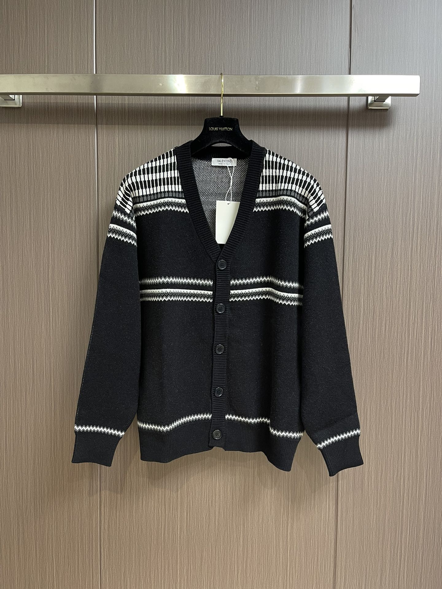 Valentino Clothing Cardigans Unisex Knitting Wool Fall/Winter Collection Fashion Casual