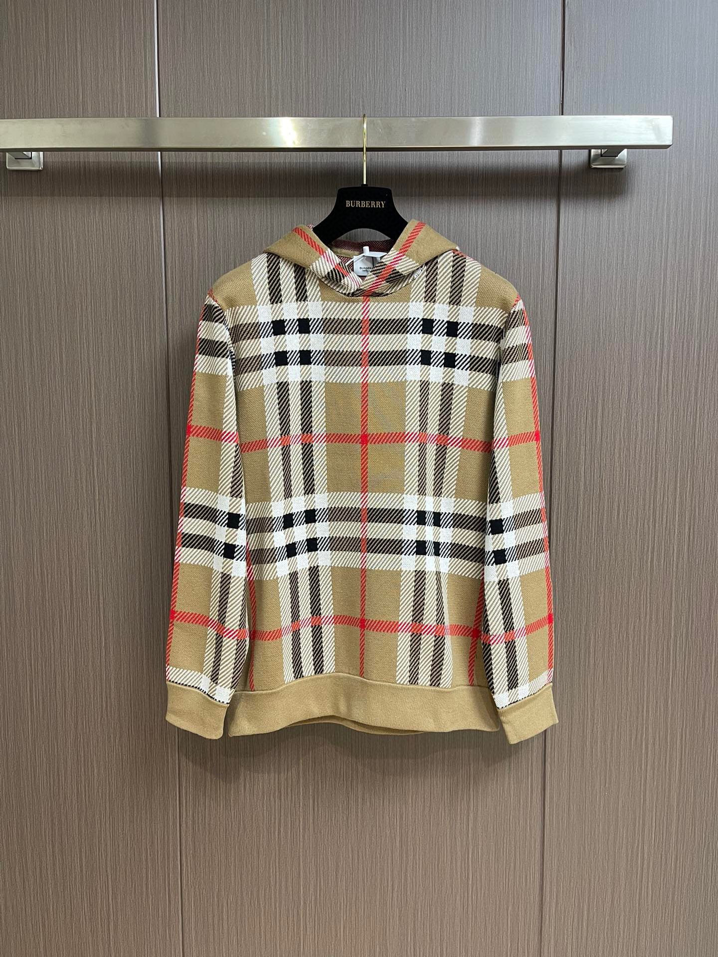 Highest quality replica
 Burberry Clothing Sweatshirts Top Grade
 Apricot Color Blue Hooded