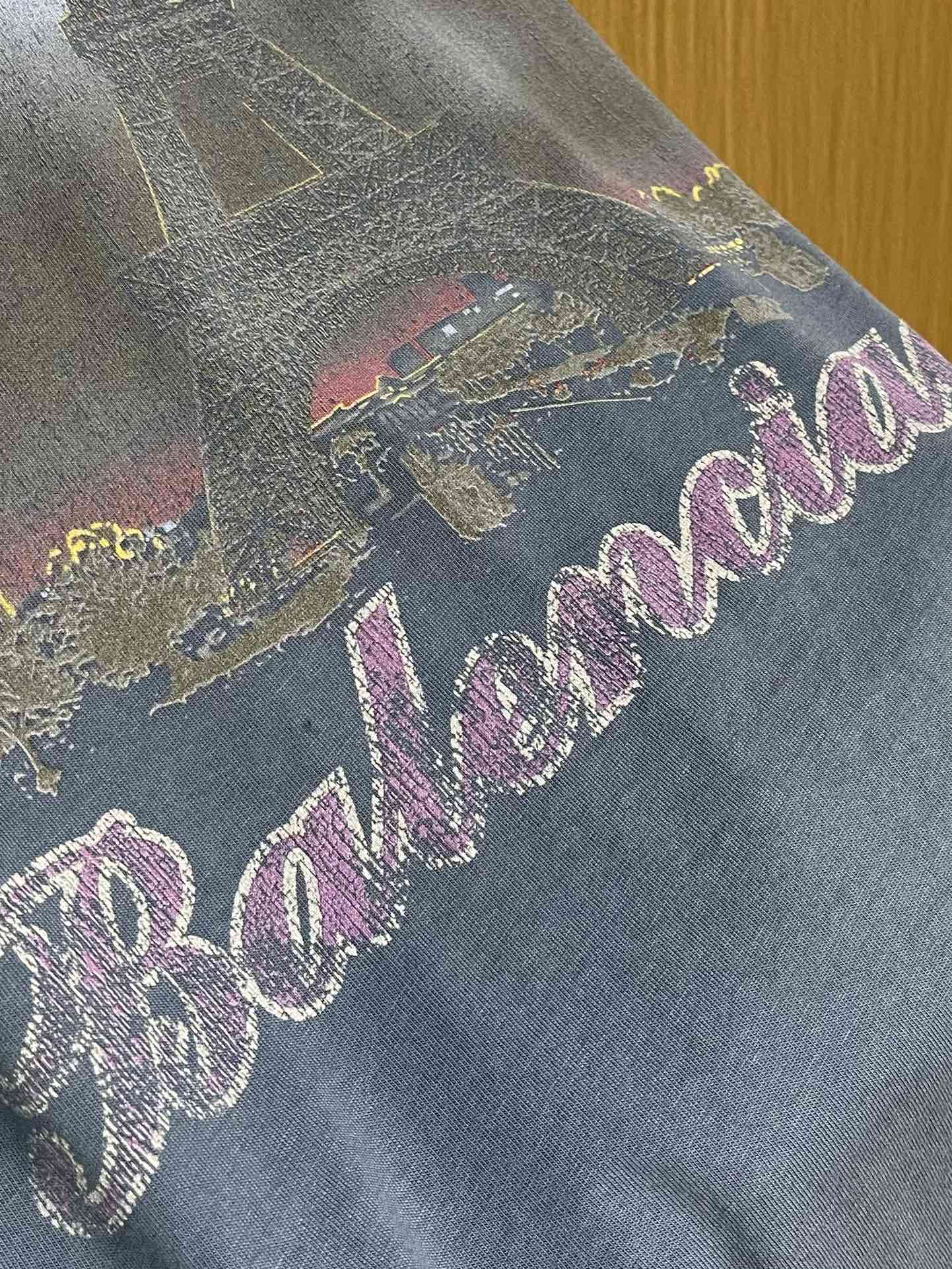 BALENCIAGA2024SS铁塔夜景圆领短袖T恤yb购入打版水洗做旧颜色一致选用复古平纹针织面料克重