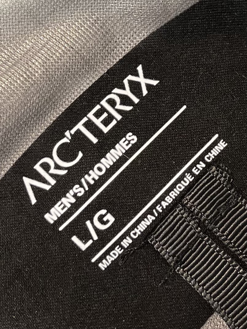 Arcteryxsv6始祖鸟阿尔法六刺绣冲锋衣商务休闲户外必备冲锋衣外套外层采用gore-txe面料深层