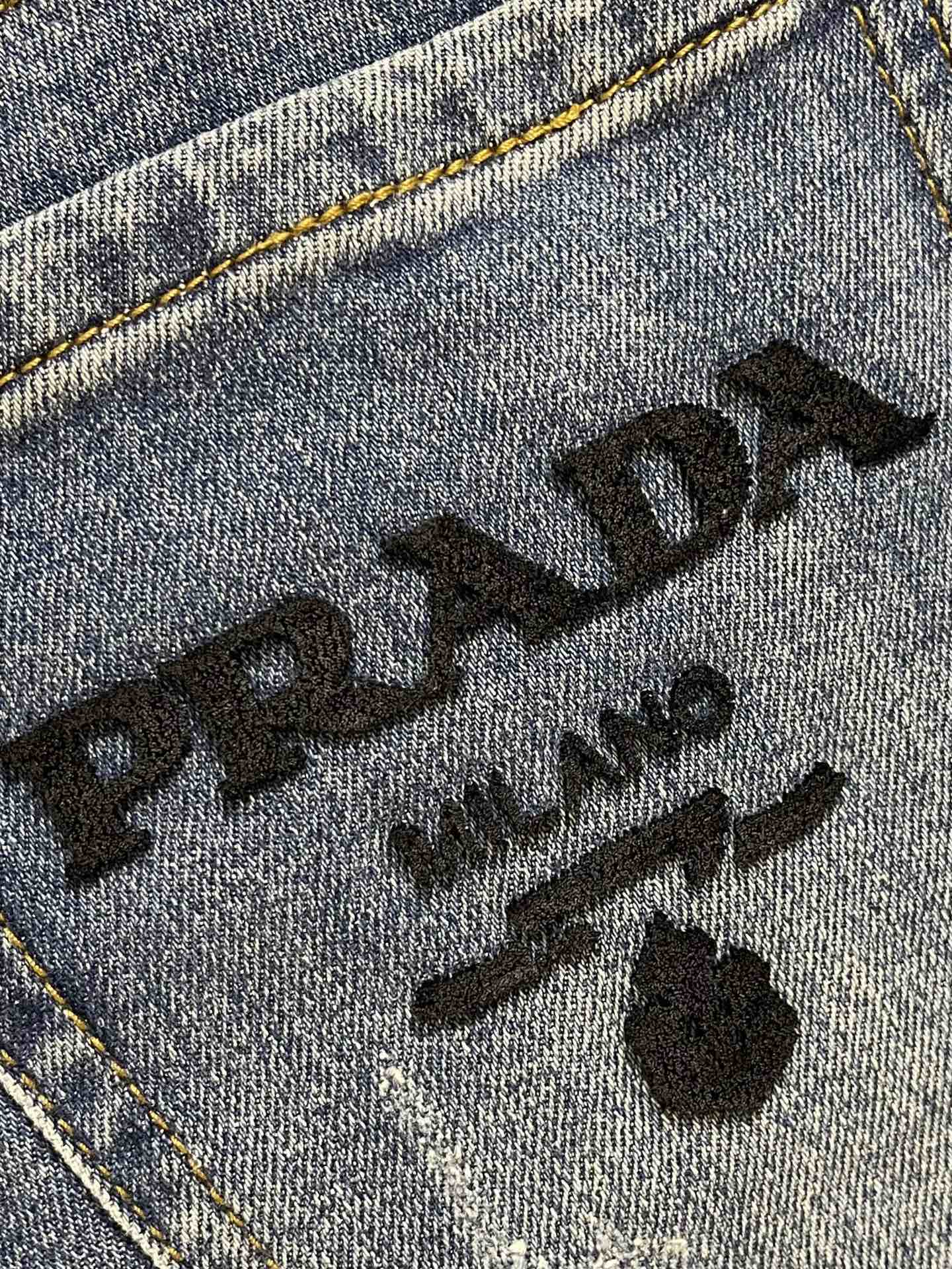 Prada2024SS早春后背Logo标识牛仔裤原版定制复刻客供五金辅料原单品质进口牛仔面料重工洗水做工