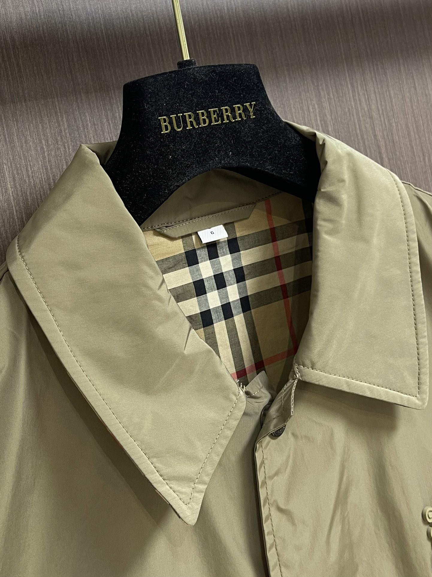 Burberry战马标丝滑府绸棉长袖外套2024SS早春情侣款经典战马logo标识的时尚外套绝对的男女街