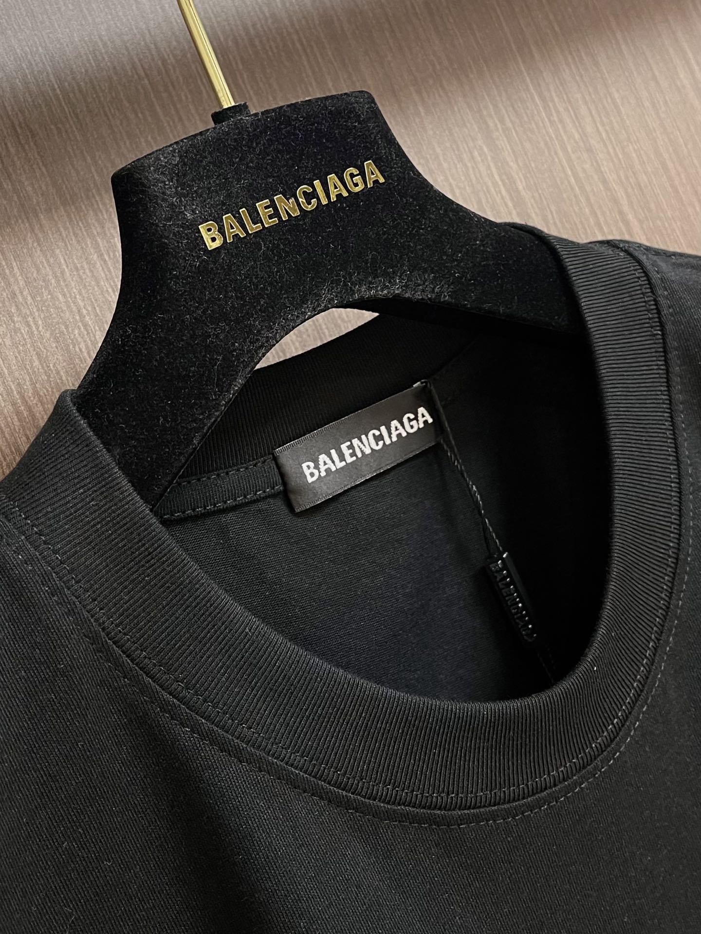 Balenciaga铁塔印花圆领t恤面料定织定染240g长绒棉面料织纹平顺有质感贴身亲肤舒适前后幅东京铁