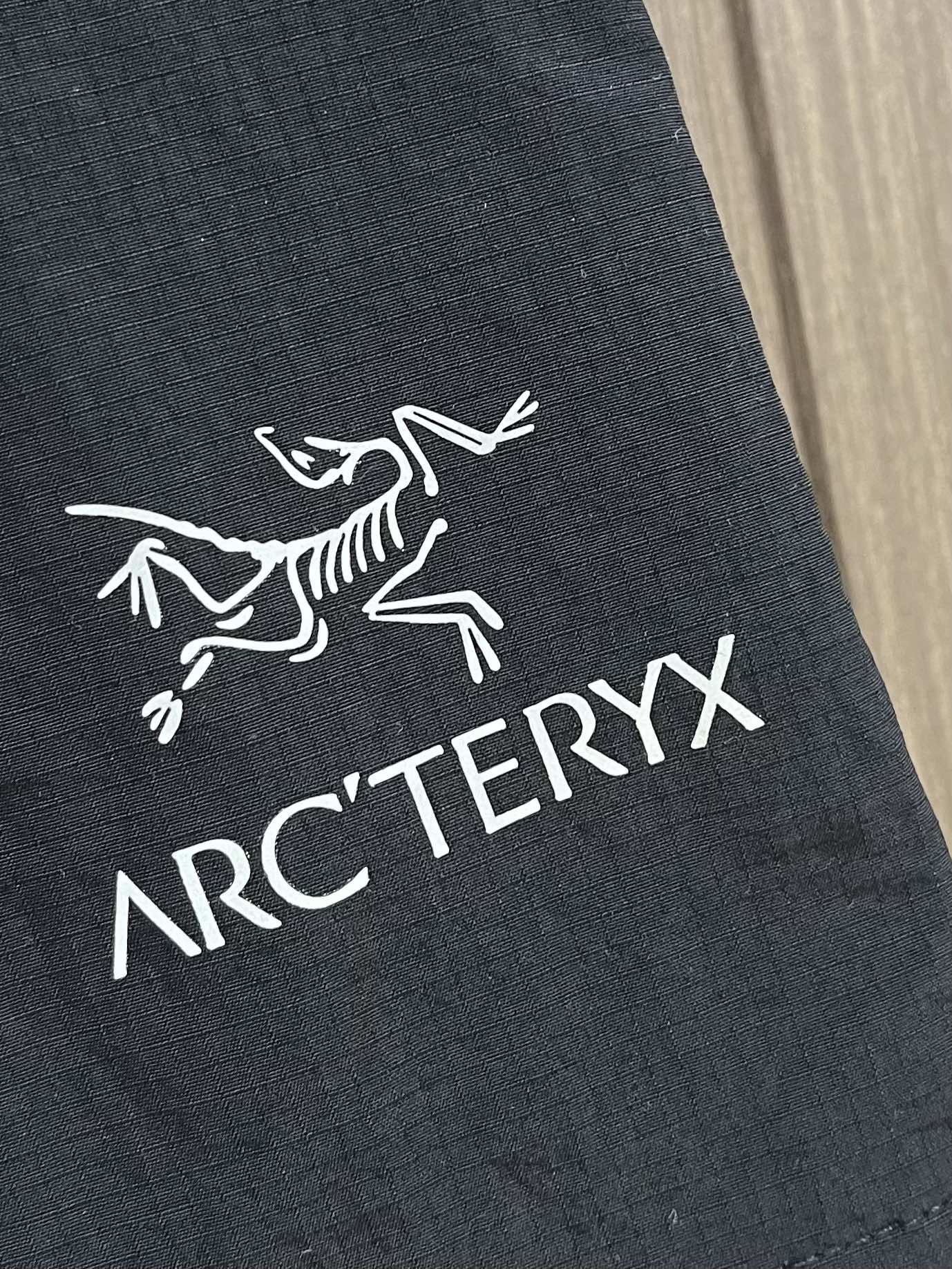 Arcteryx2024SS夏季新款休闲五分短裤休闲运动都可驾驭夏季出行必备百搭短裤采用亲肤科技面料手感