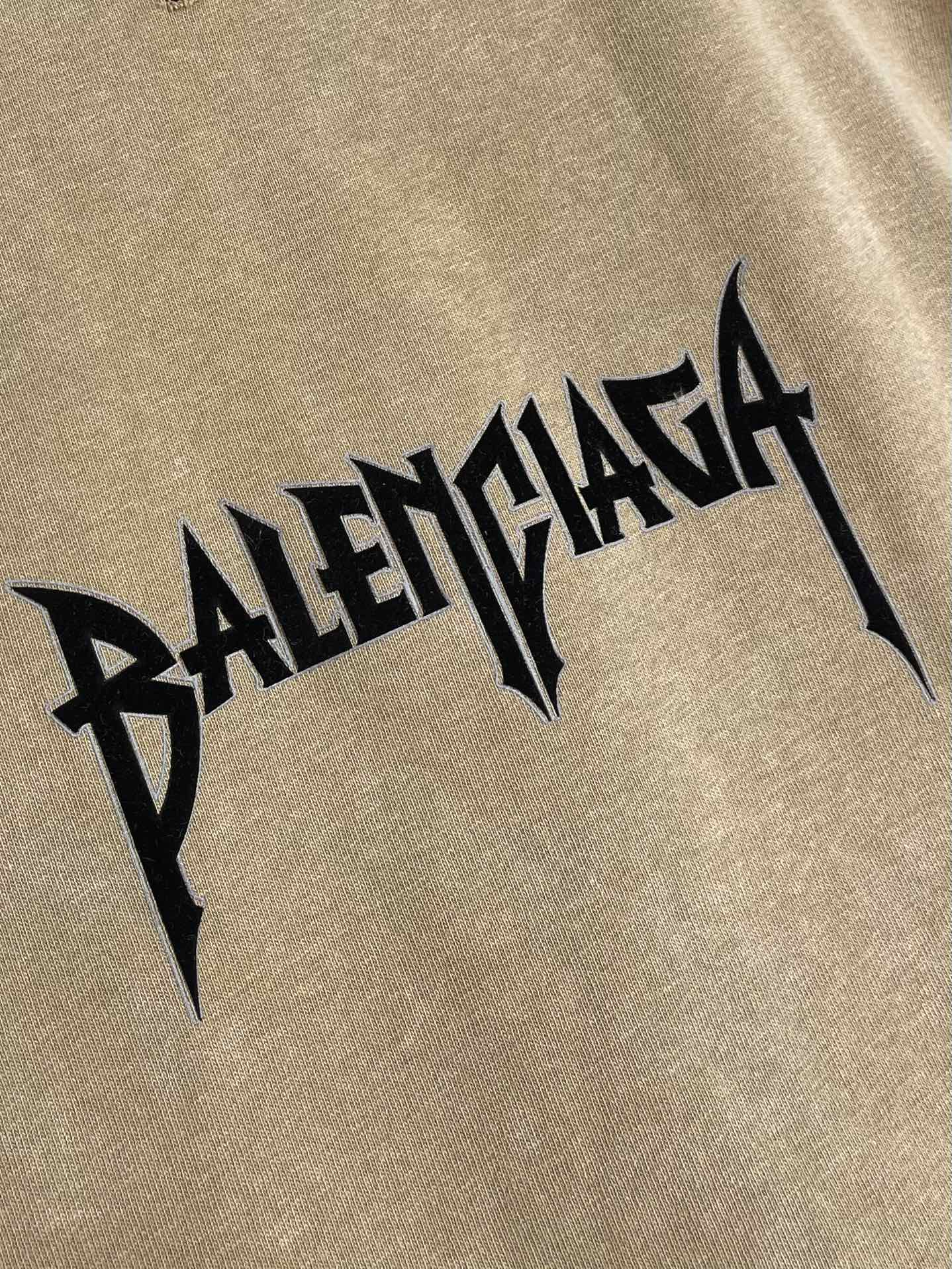 BALENCIAGA2024SS春夏新款男女同款短袖T恤！字母logo印花工艺设计做旧破洞设计！精选客供