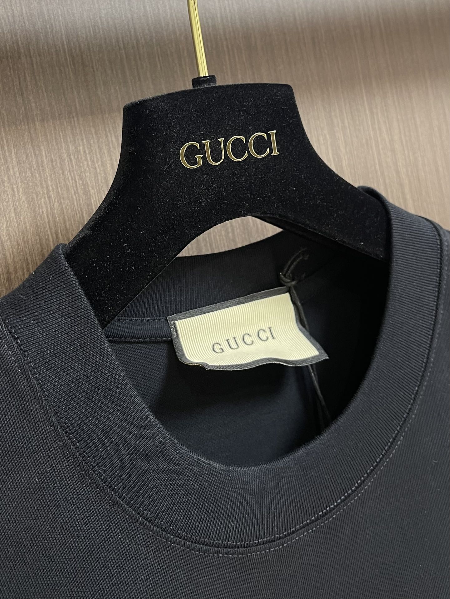 GUCCI2024ss春夏新款校徽印花短袖t恤有气质做工品质看细节宽松版型上身超级好看超级百搭不显胖面料