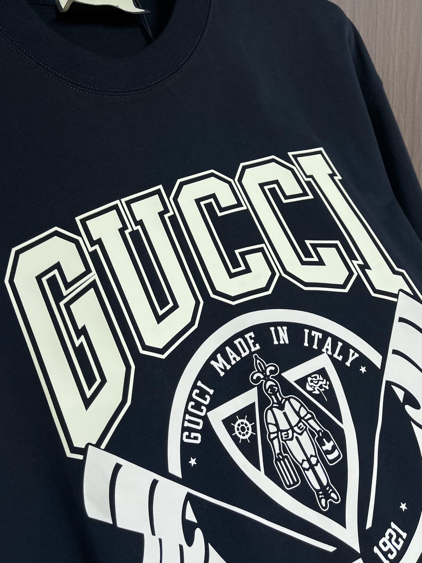 GUCCI2024ss春夏新款校徽印花短袖t恤有气质做工品质看细节宽松版型上身超级好看超级百搭不显胖面料