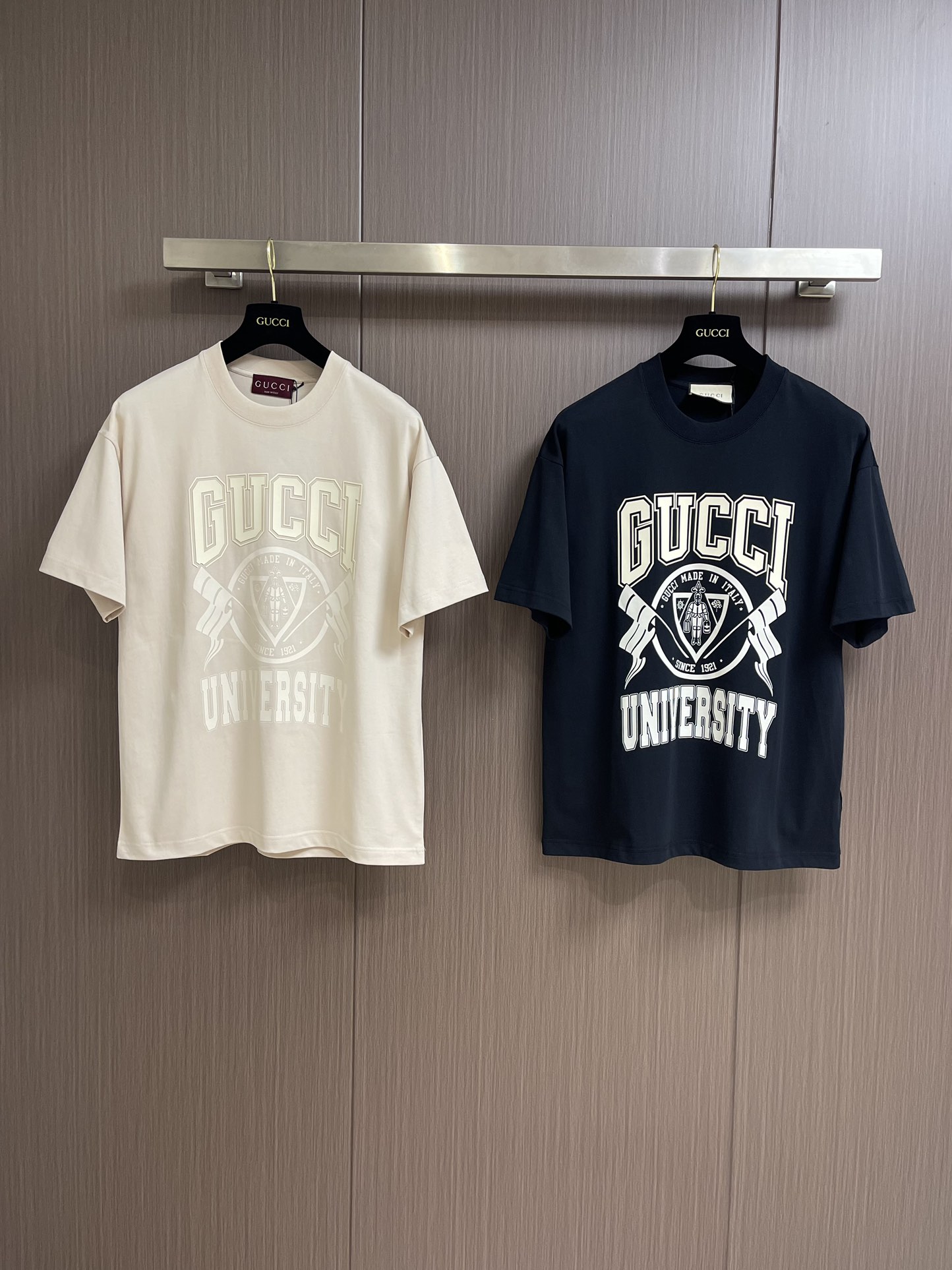 GUCCI2024ss春夏新款校徽印花短袖t恤有气质做工品质看细节宽松版型上身超级好看超级百搭不显胖面料