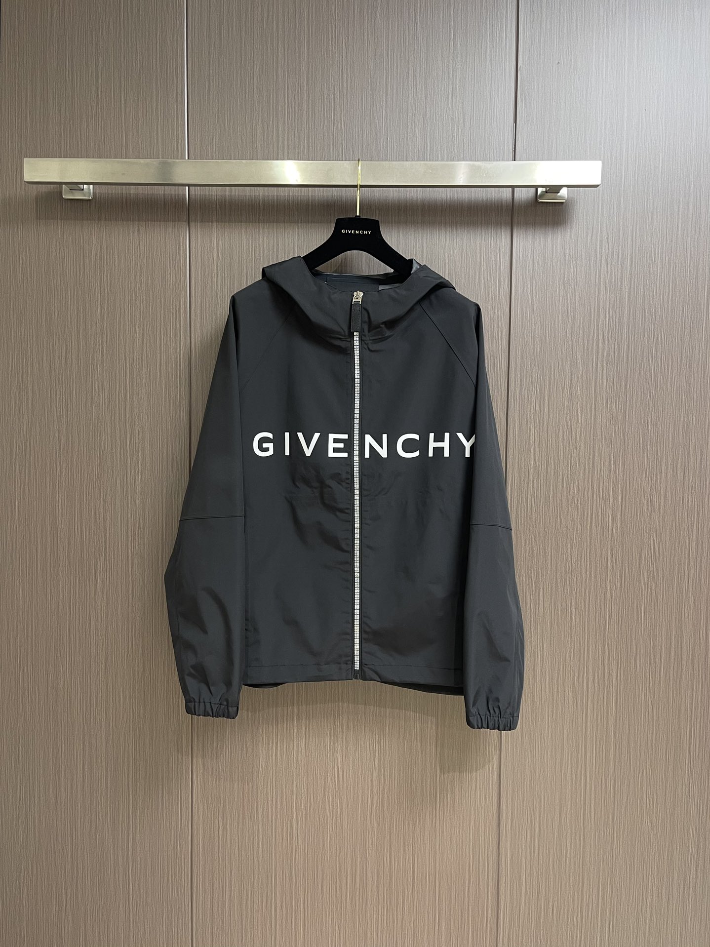 Givenchy ملابس المعطف & السترة طباعة معطف مع قبعة