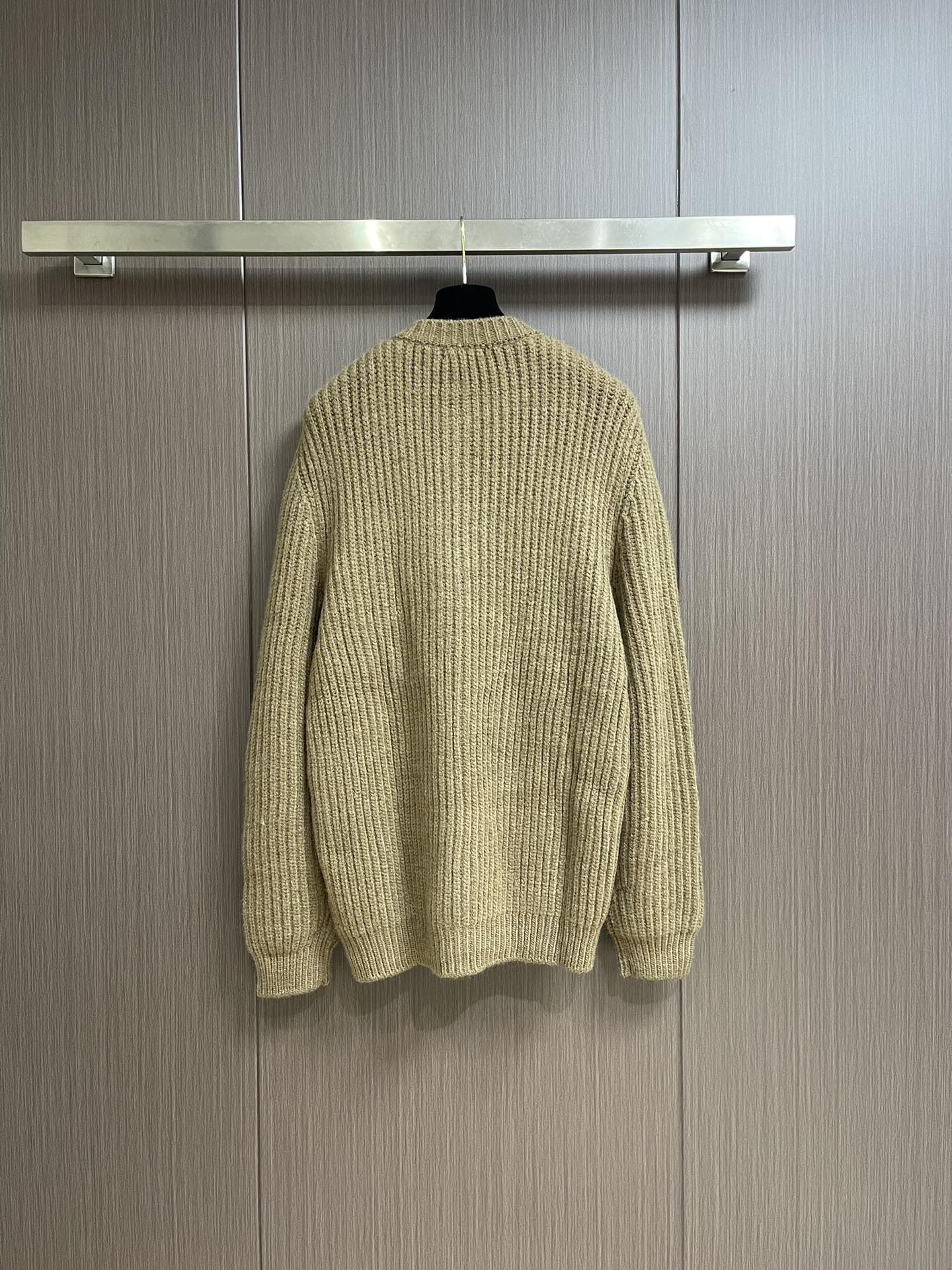 Prada Cashmere Knit Cardigan Sweater - Luxurious & Authentic Replica 3 i1725201406 1431 7