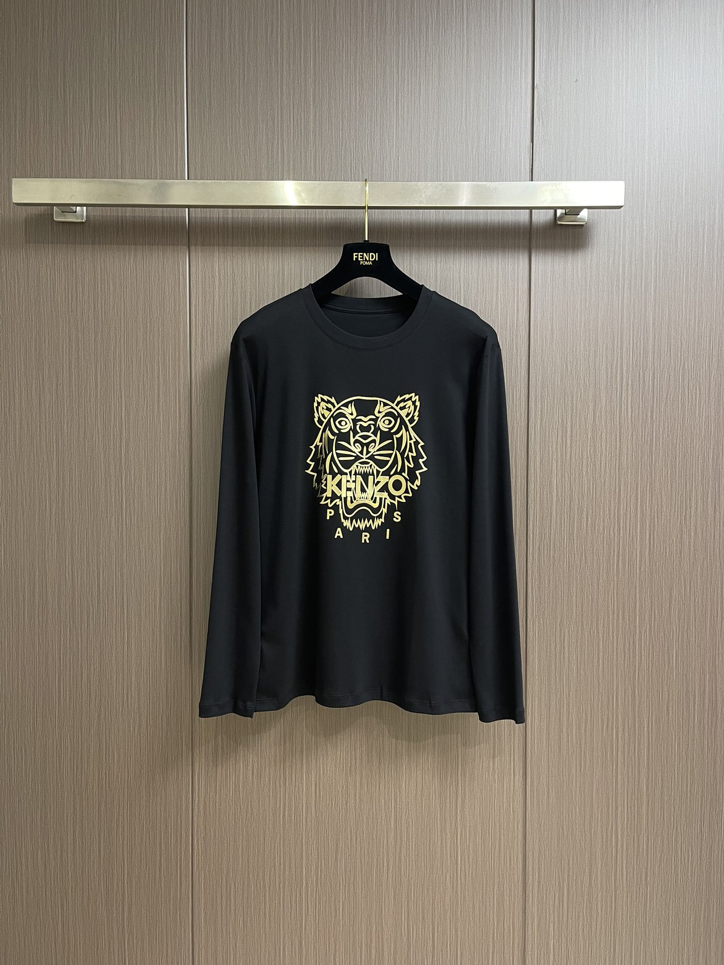 Is it OK to buy
 KENZO Fashion
 Clothing T-Shirt Printing Cotton Fall Collection Fashion Long Sleeve