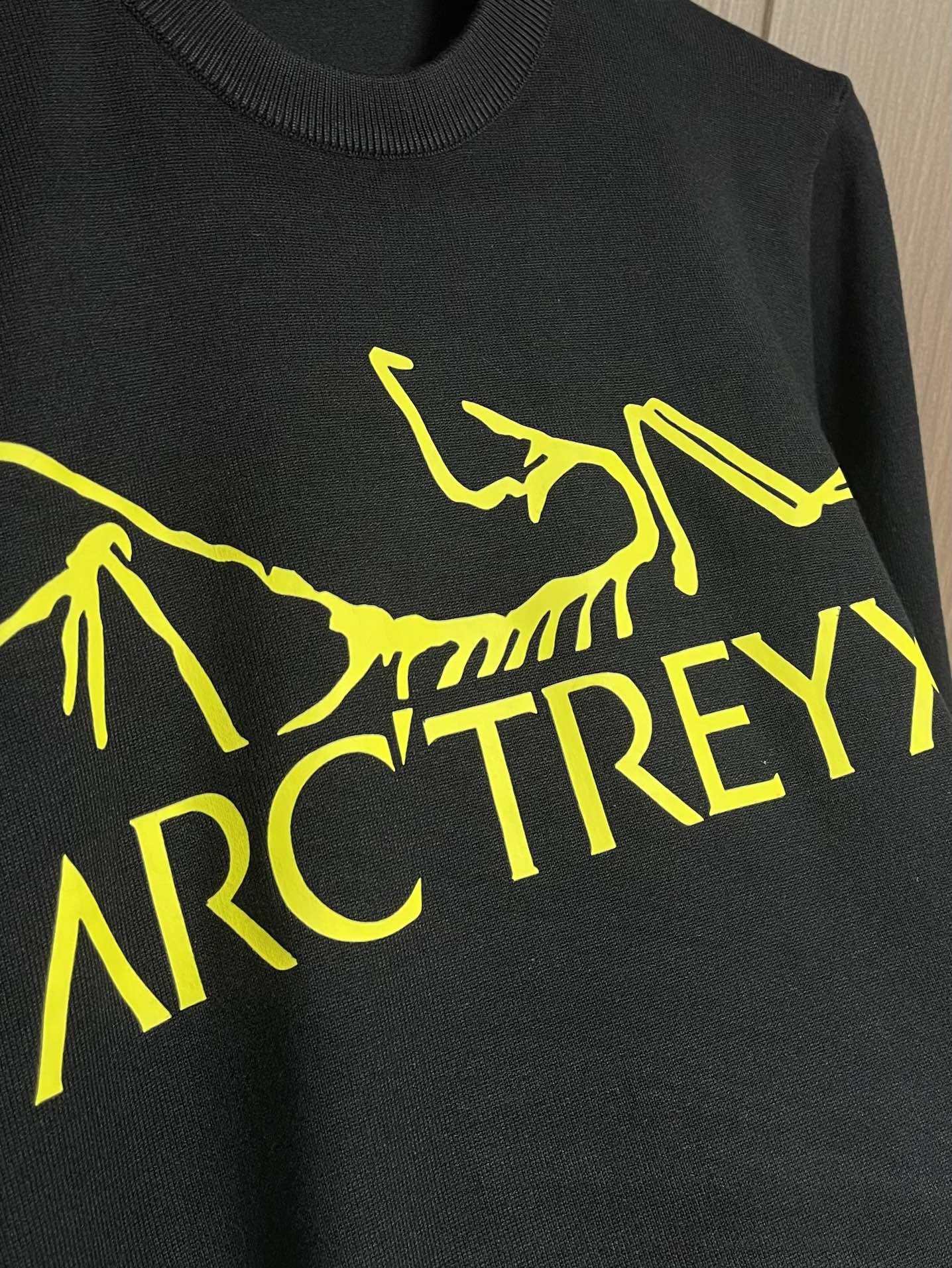 arcteryx始祖鸟2024FW秋冬新款针织毛衣混纺羊毛材质温暖又舒适印花工艺精致独特圆领长袖经典百搭