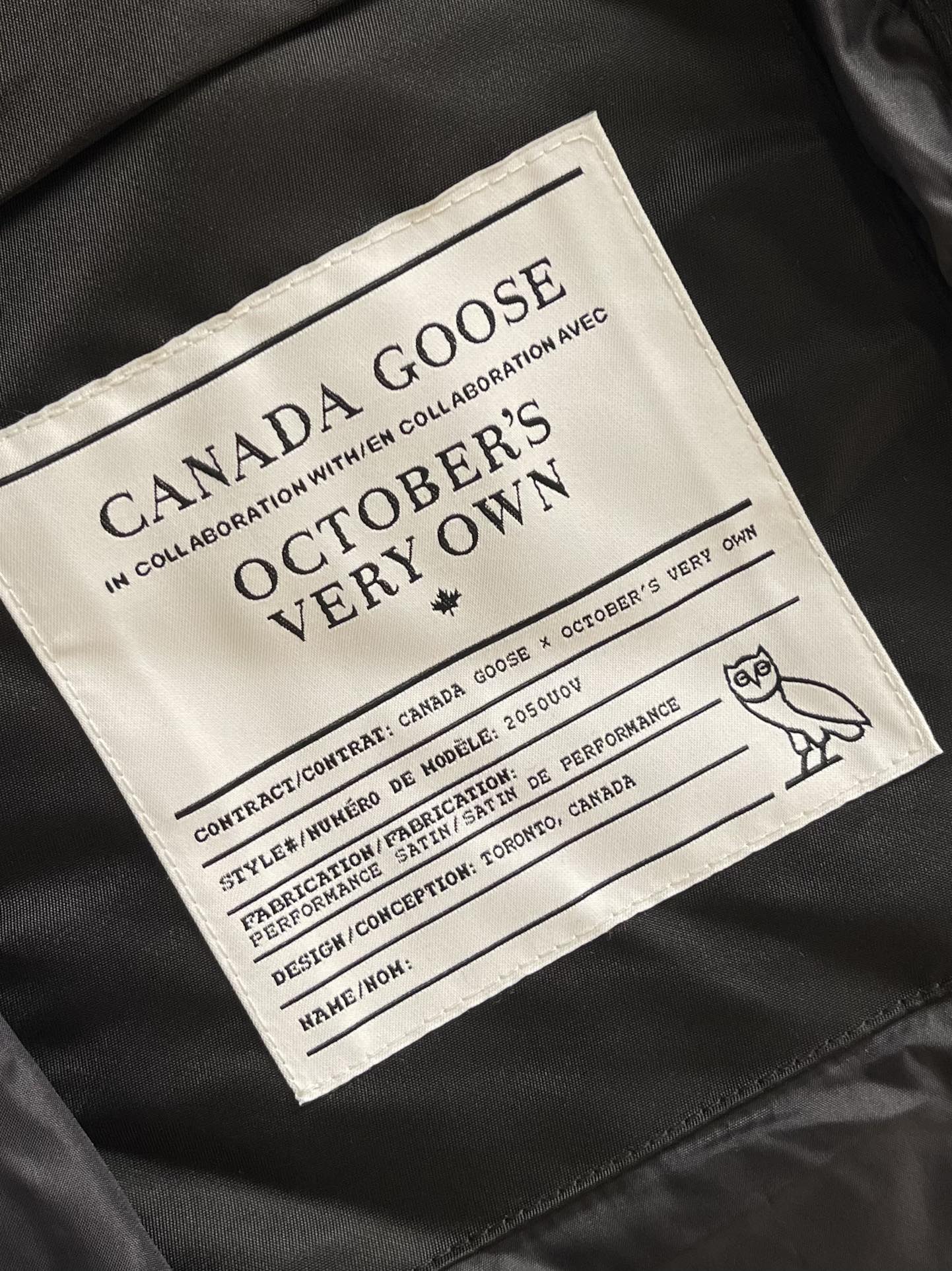 CanadaGoose加拿大鹅新款连帽羽绒夹克面料细腻舒适穿着非常轻便多重重工艺整体的设计颇具视觉感上身