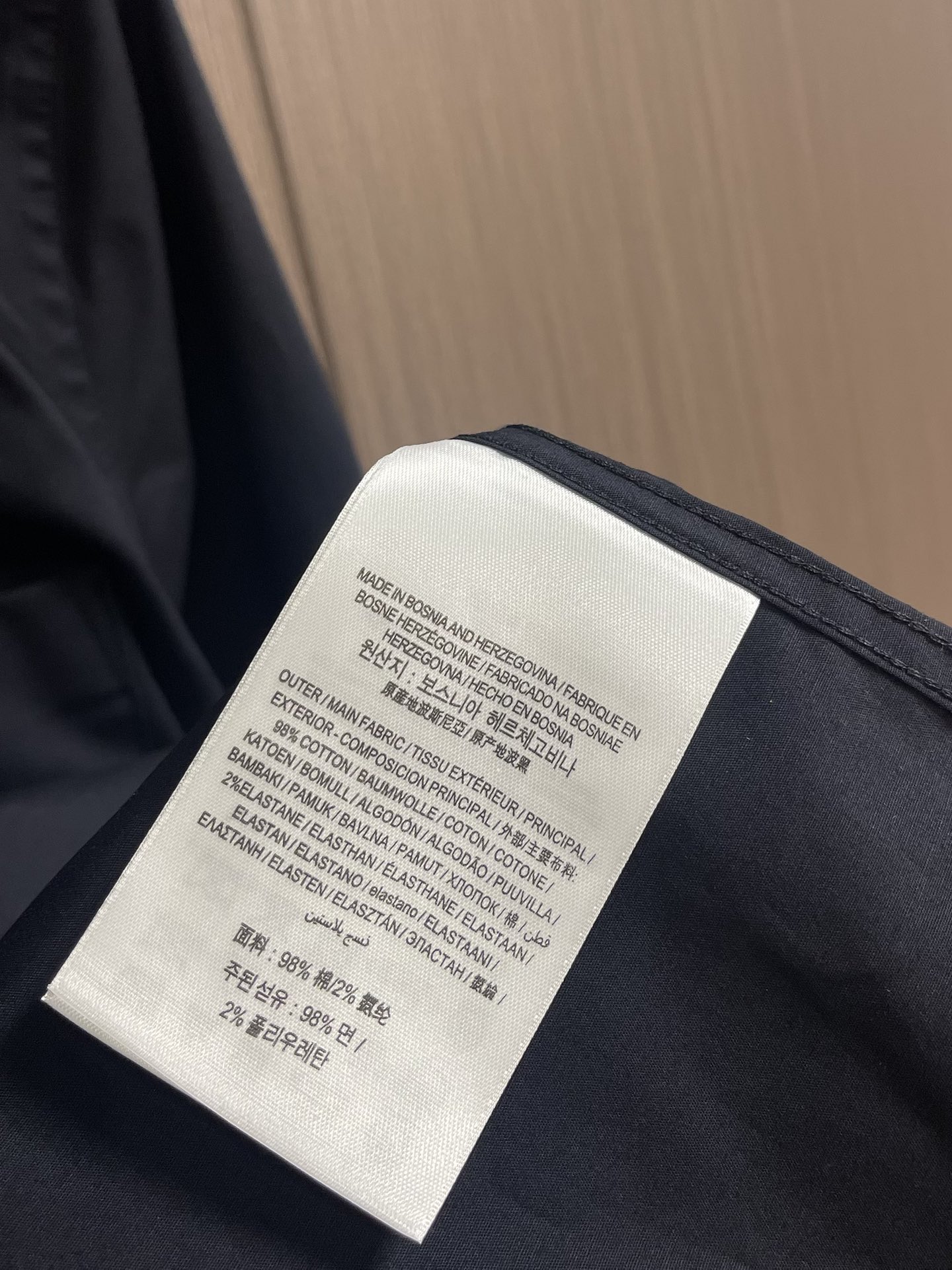 Burberry2024SS新款胸前品牌logo刺绣长袖衬衣进口高密度棉极为亲肤舒适触感细腻质感很好凉爽