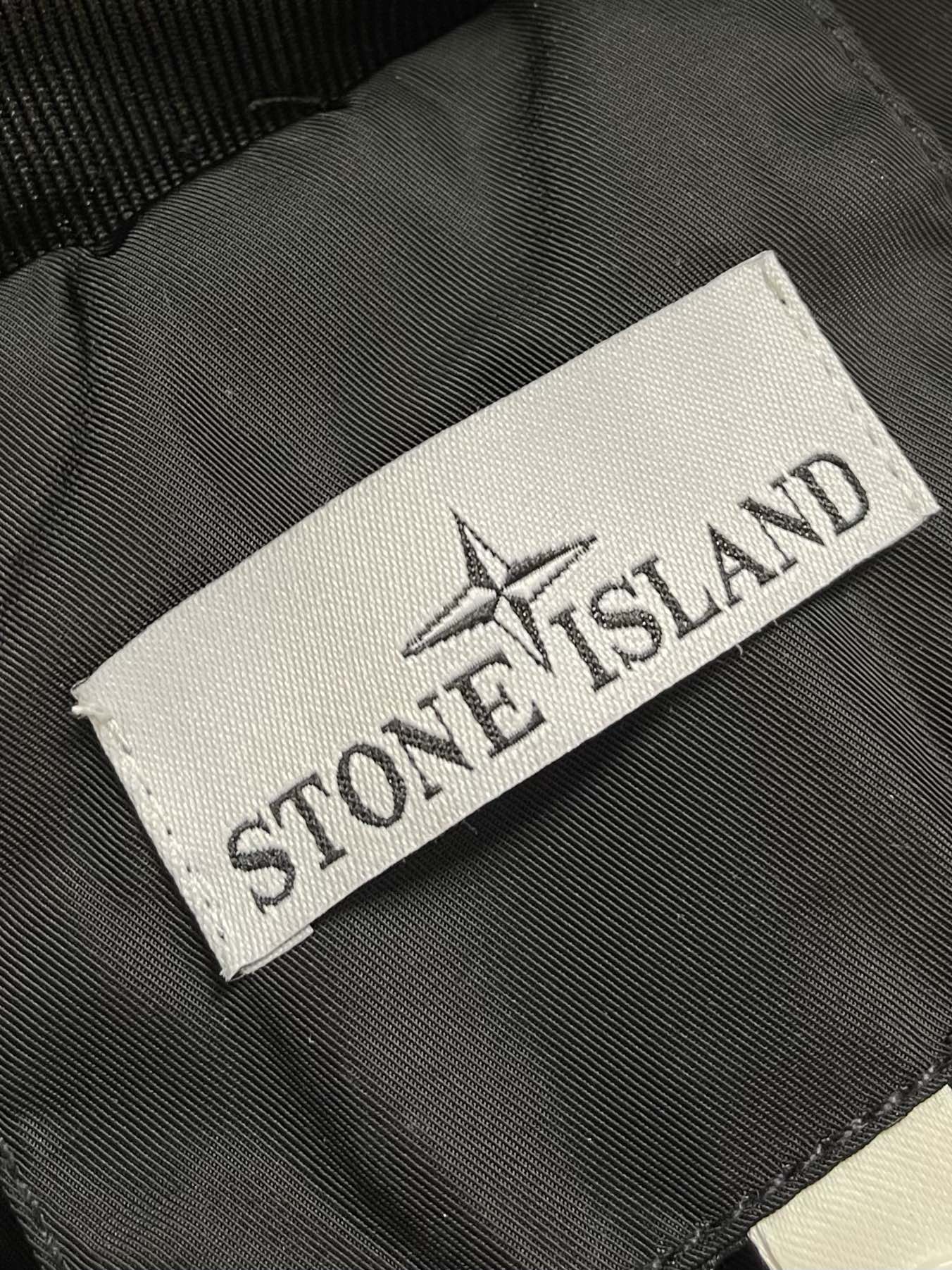 Stoneisland石头岛2024SS秋季连帽羽绒夹克外套软壳冲锋衣吊牌齐全高端原版定制简简单单的一个