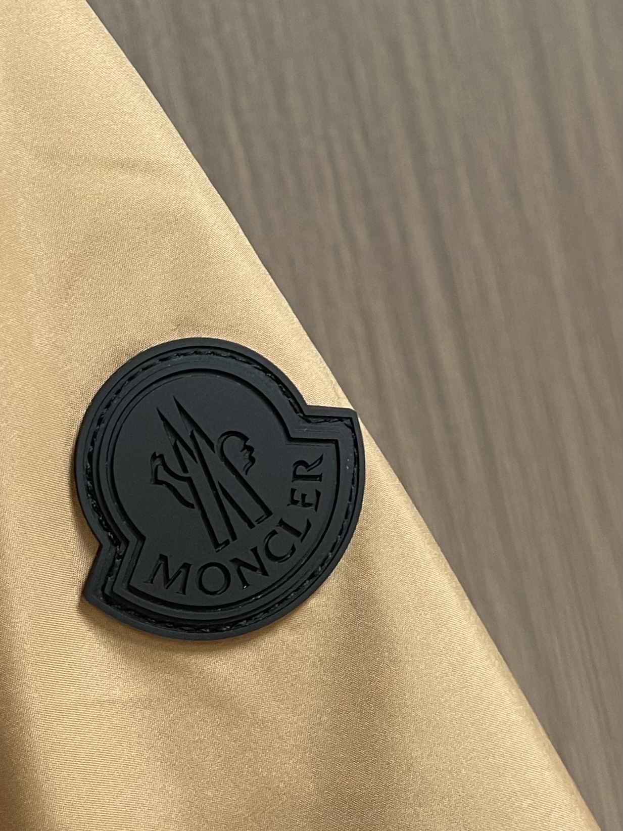 moncler2024ss冬季新品简约干练沉稳羽绒夹克款外套简洁流畅线条感绝对是吸引回头率的利器连帽立领