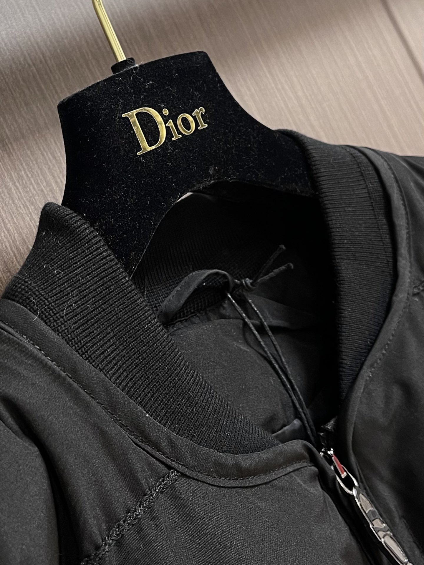 Dior2024ss新款可拆卸羽绒夹克外套来自diorandlewishamilton限定系列采用科技面