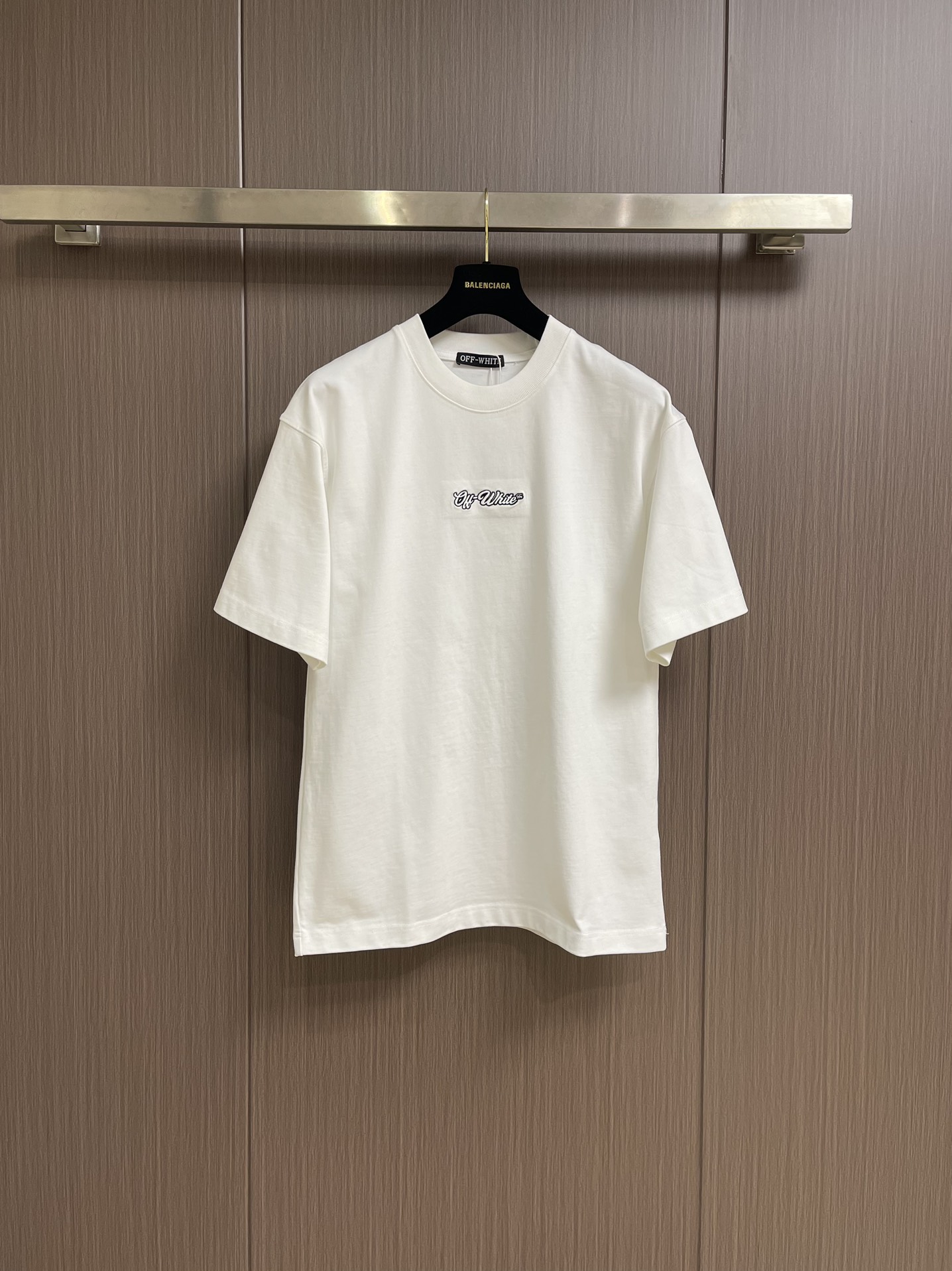 OFF-WHITE 2025s Logo T-shirt: 100% Cotton, High-Density Threaded Neck, Various Sizes Available