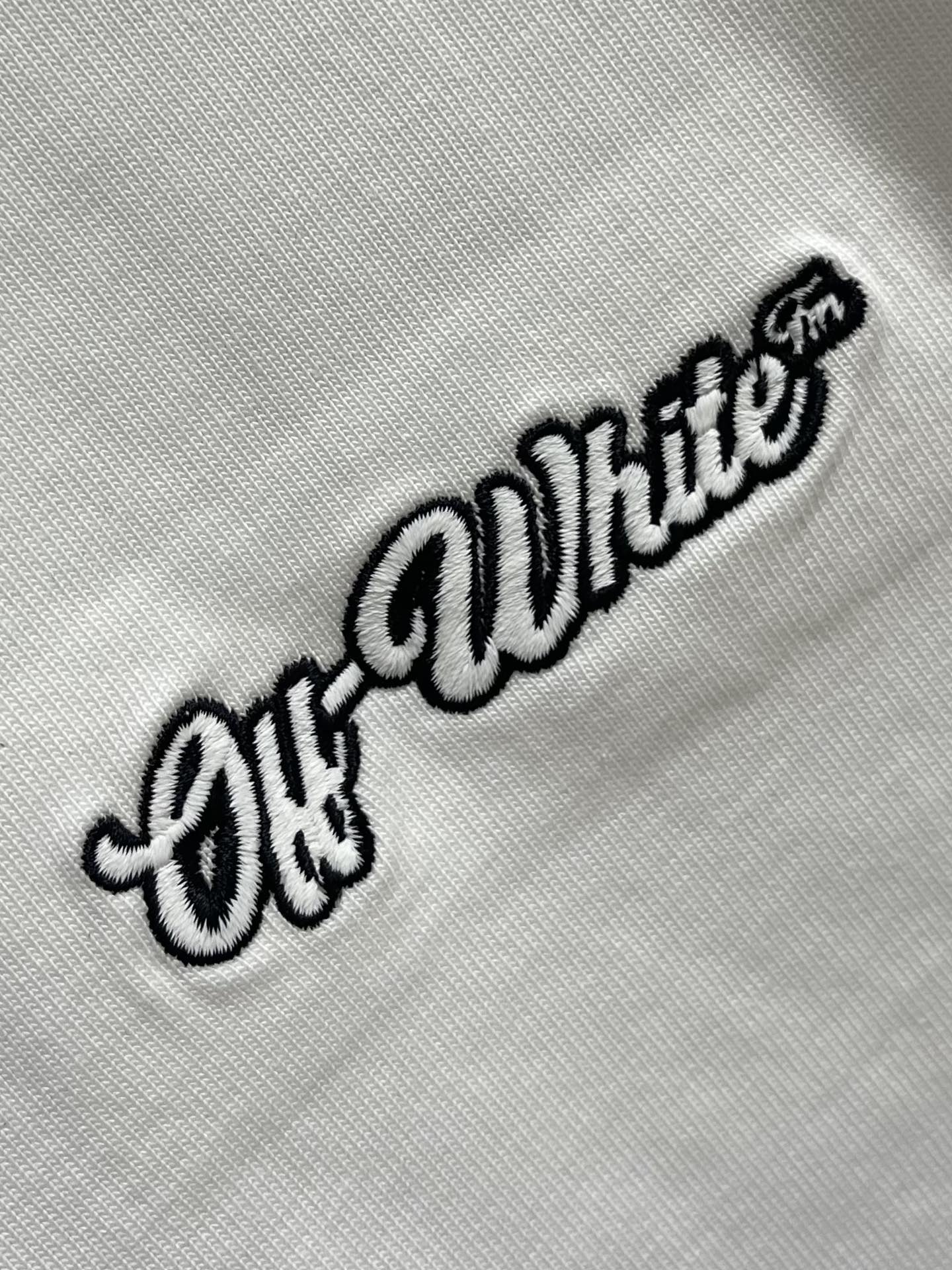 OFF-WHITE 2025s Logo T-shirt: 100% Cotton, High-Density Threaded Neck, Various Sizes Available - 图片 5