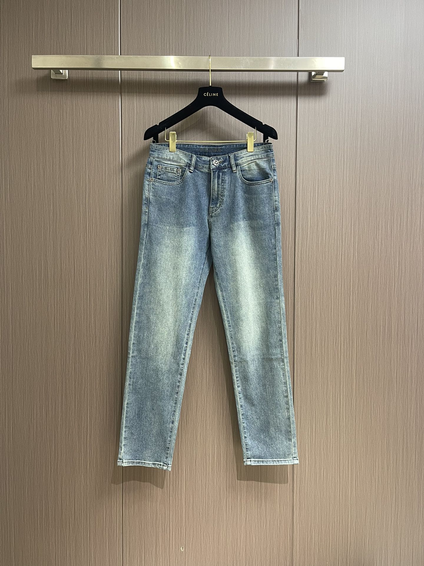NO:127800,Prada Triangle Logo Jeans Customized Replica Customer-supplied Hardware Accessories Original Quality Imported Denim Fabric Heavy Industry Washing, Fine Workmanship Line, Excellent Body Body!  Preferred items. Size 29-38 None 35 37,,prada,jeans,alexander wang19860909Prada 三角标识牛仔裤 定制复刻 客供五金辅料 原单品质 进口牛仔面料重工洗水 做工走线精细 上身绝佳！优选单品.尺码29-38 无35 37,,prada,jeans,alexander wang,Men's clothing