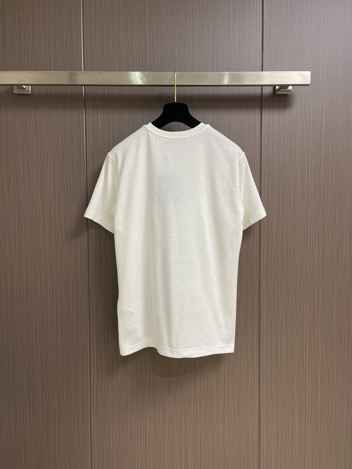 LV Dark-Stamped Logo Short-Sleeve T-Shirt Suit in Custom Cotton Fabric - 图片 3