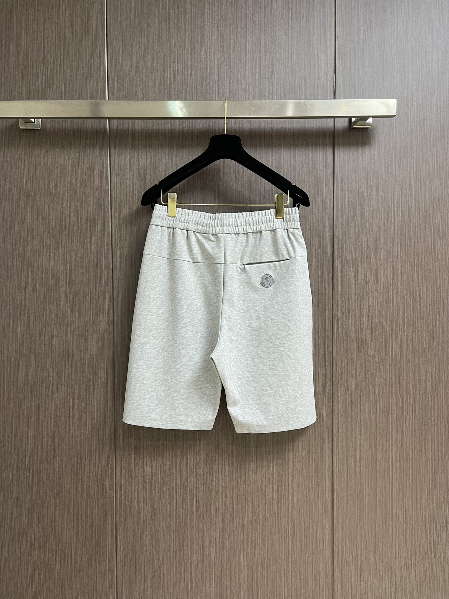 NO:141610,Moncler 2025ss Summer Men's Casual Five-Crimson Shorts, Drawstring Elastic Belt, Customized Comfortable Breathable Pure Cotton Wool Coil!  It has soft and delicate characteristics, comfortable and breathable, and the upper body effect is excellent and extremely versatile. It can be matched at any time and anywhere to create a variety of shapes. Size M-3XL, christian louboutin, shorts, alexander wang19860909moncler 2025ss 夏季男士休闲五分短裤,抽绳松紧腰带,定制舒适透气纯棉毛线圈！拥有柔软细腻的特性舒爽透气,上身效果非常棒究极百搭,随时随地随心所欲的搭配打造多变造型.尺码M-3XL,,christian louboutin,shorts,alexander wang,Men's clothing