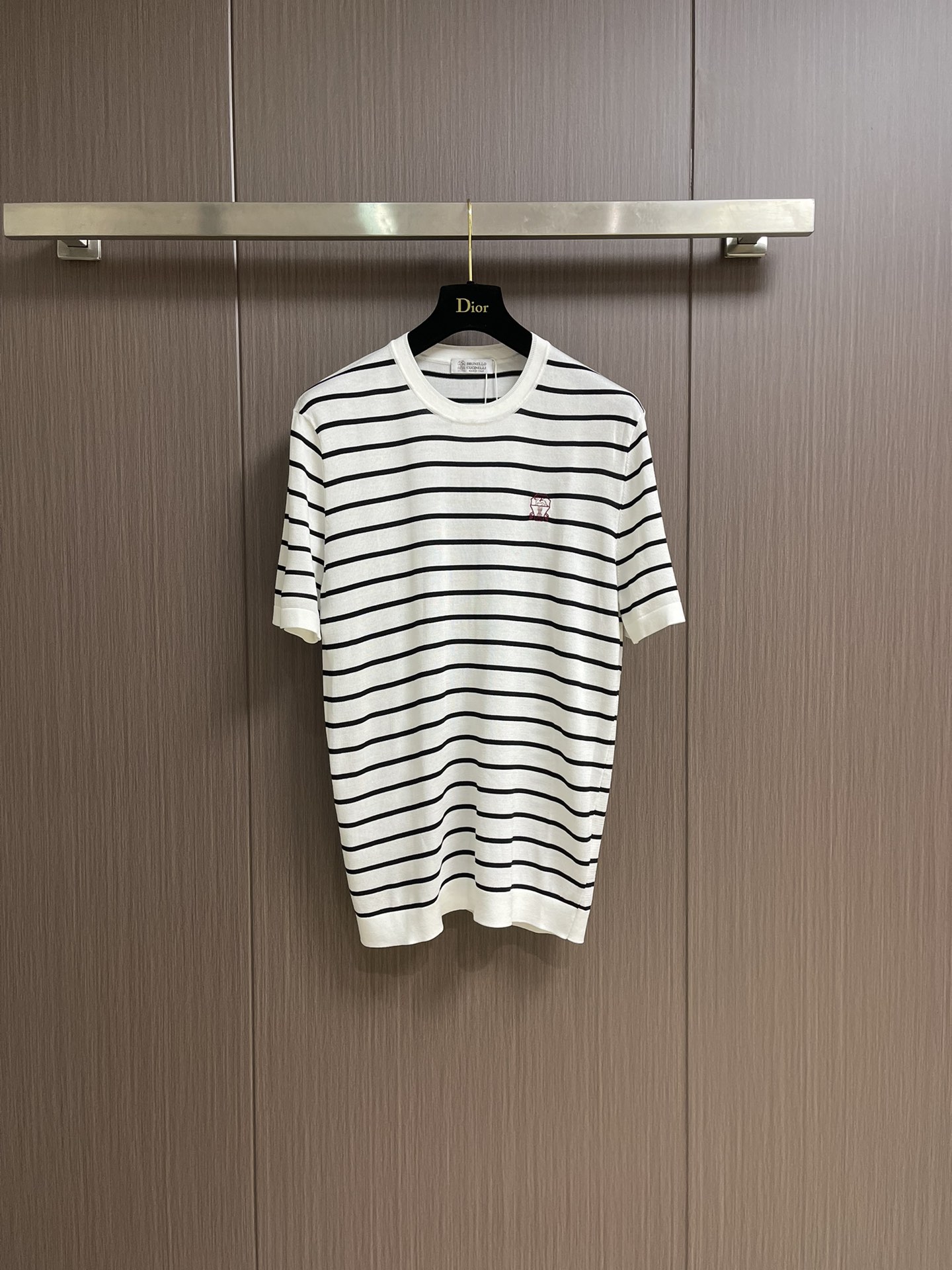 NO:149558,BC 2025FW spring and summer new knitted striped round neck short-sleeved T-shirt refreshing, comfortable and breathable, essential for summer, details determine quality, delicate patterns, splicing of stripes in each stripe, achieve each target seam Refreshing stripe elements. Size 48-56,, T-shirt,tees, t-shirt,alexander wang19860909BC 2025FW春夏新款针织条纹圆领短袖T恤 清爽舒适透气 夏季必备 细节决定品质 纹路细腻 每处条纹拼接 做到每针对缝 清爽的条纹元素.尺码48-56,,T-shirt,tees，t-shirt,alexander wang,Men's clothing